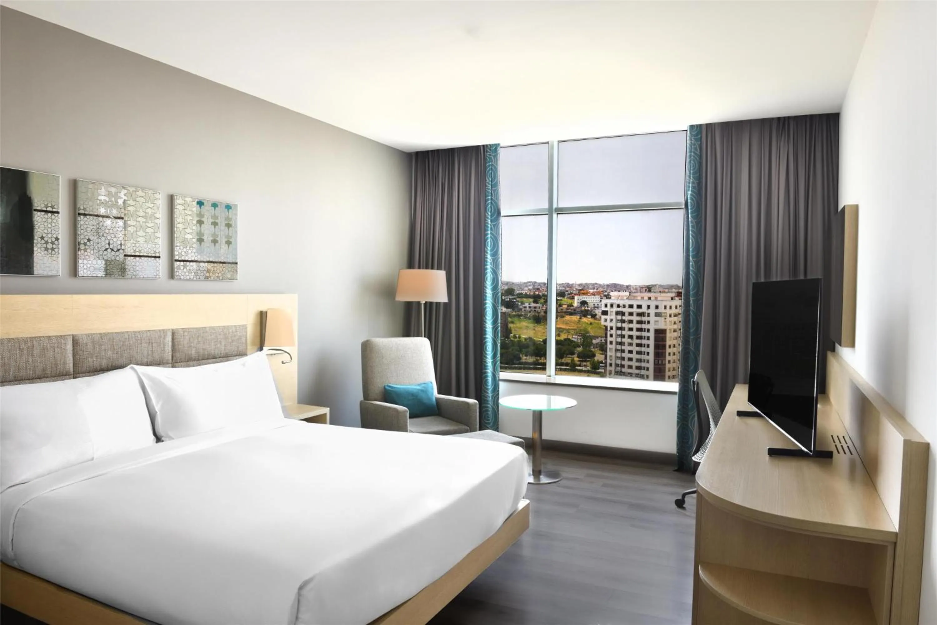 Bedroom, Bed in Hilton Garden Inn Tanger City Center