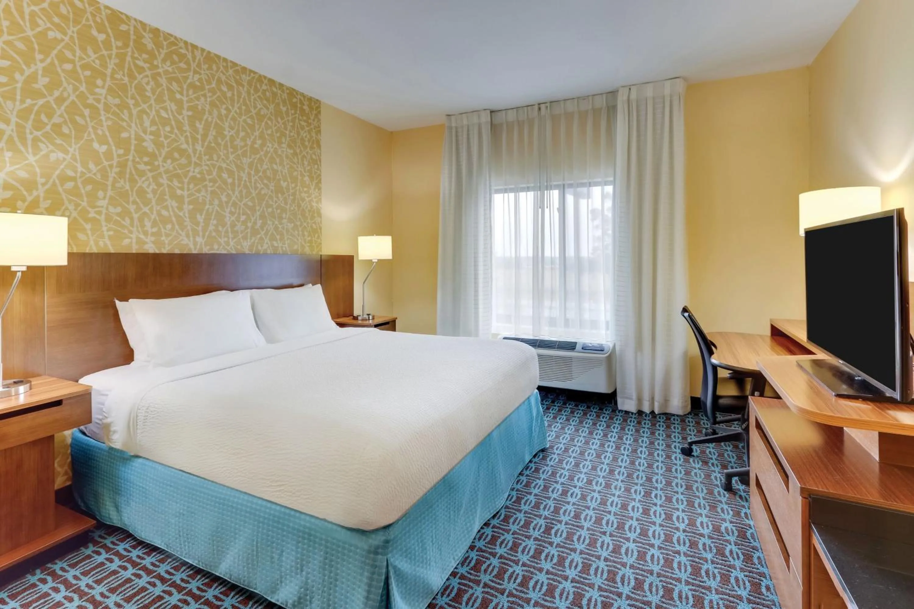 Photo of the whole room, Bed in Fairfield Inn & Suites by Marriott Dunn I-95