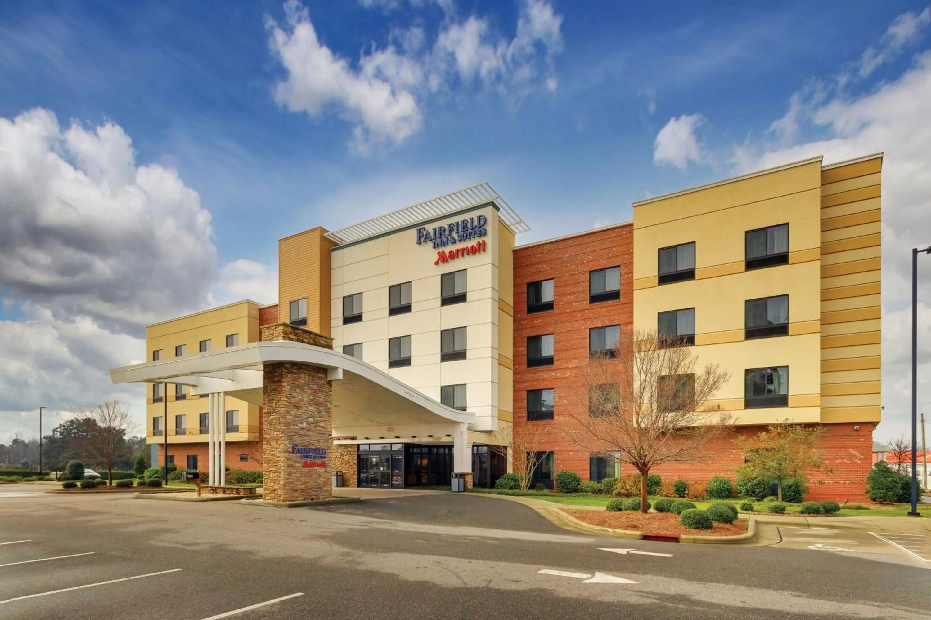 Property building in Fairfield Inn & Suites by Marriott Dunn I-95