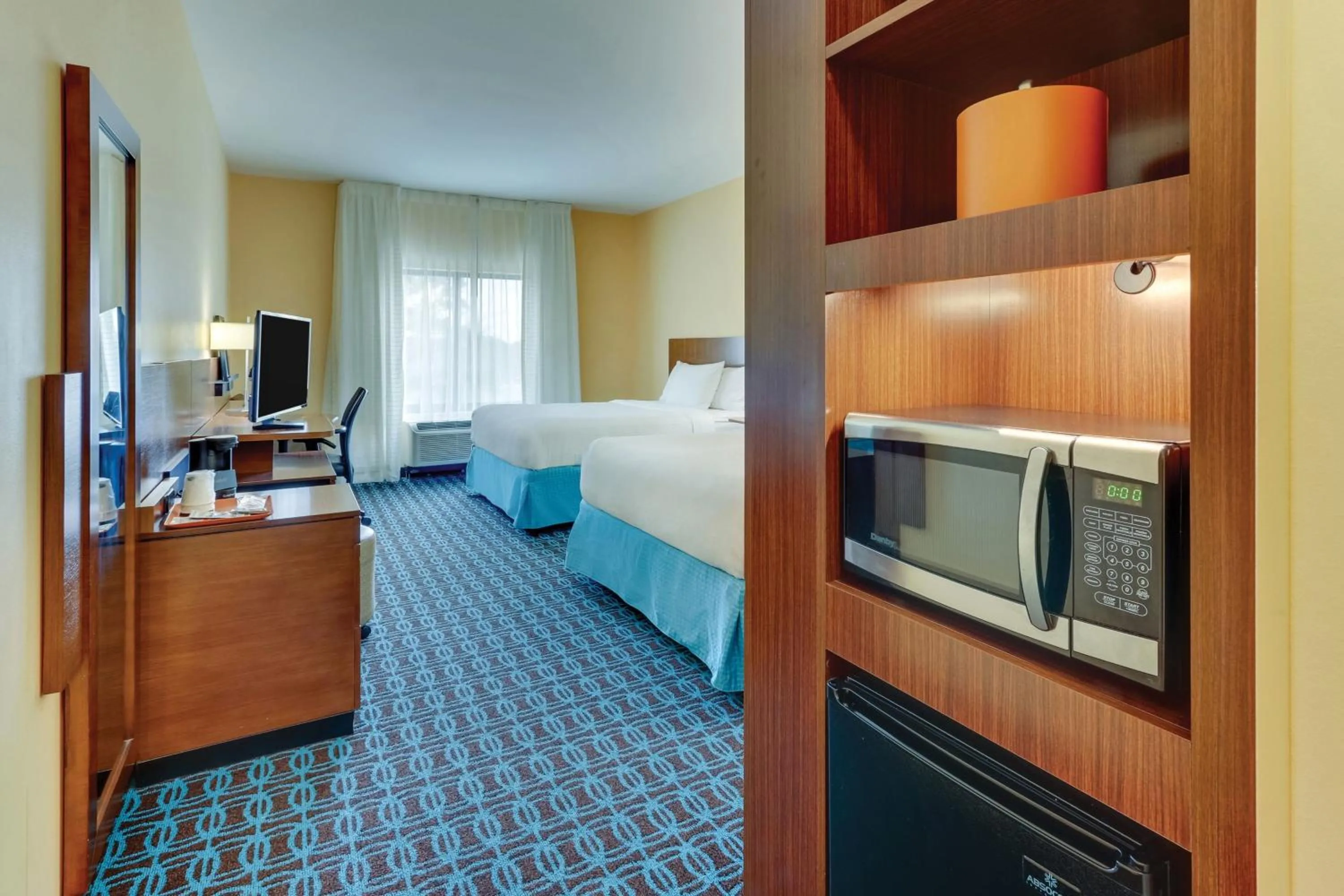 Photo of the whole room, Bed in Fairfield Inn & Suites by Marriott Dunn I-95