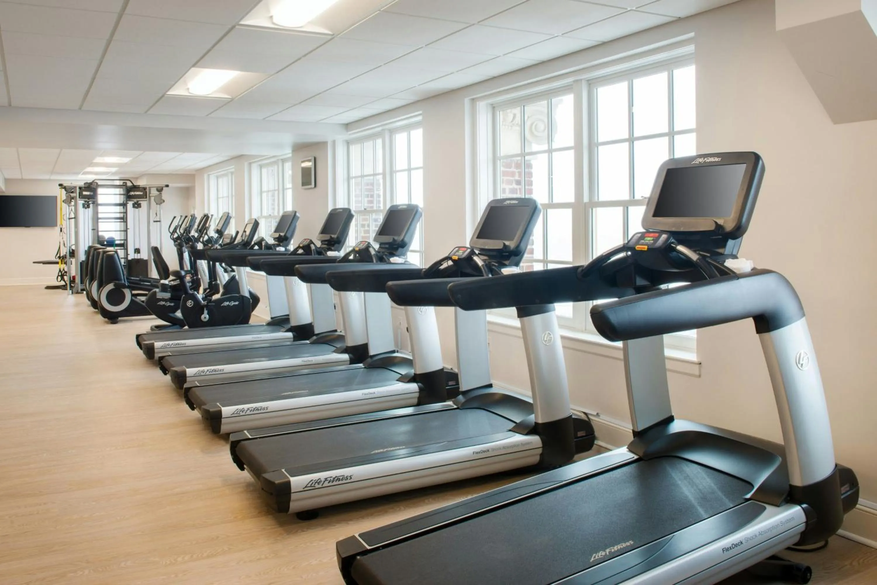 Fitness centre/facilities in Marriott Syracuse Downtown
