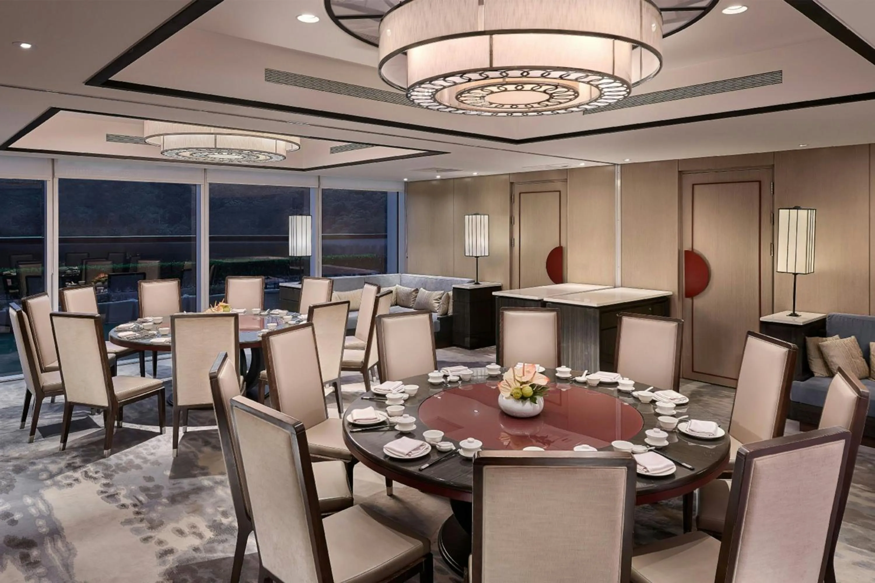 Restaurant/places to eat in Courtyard by Marriott Taipei