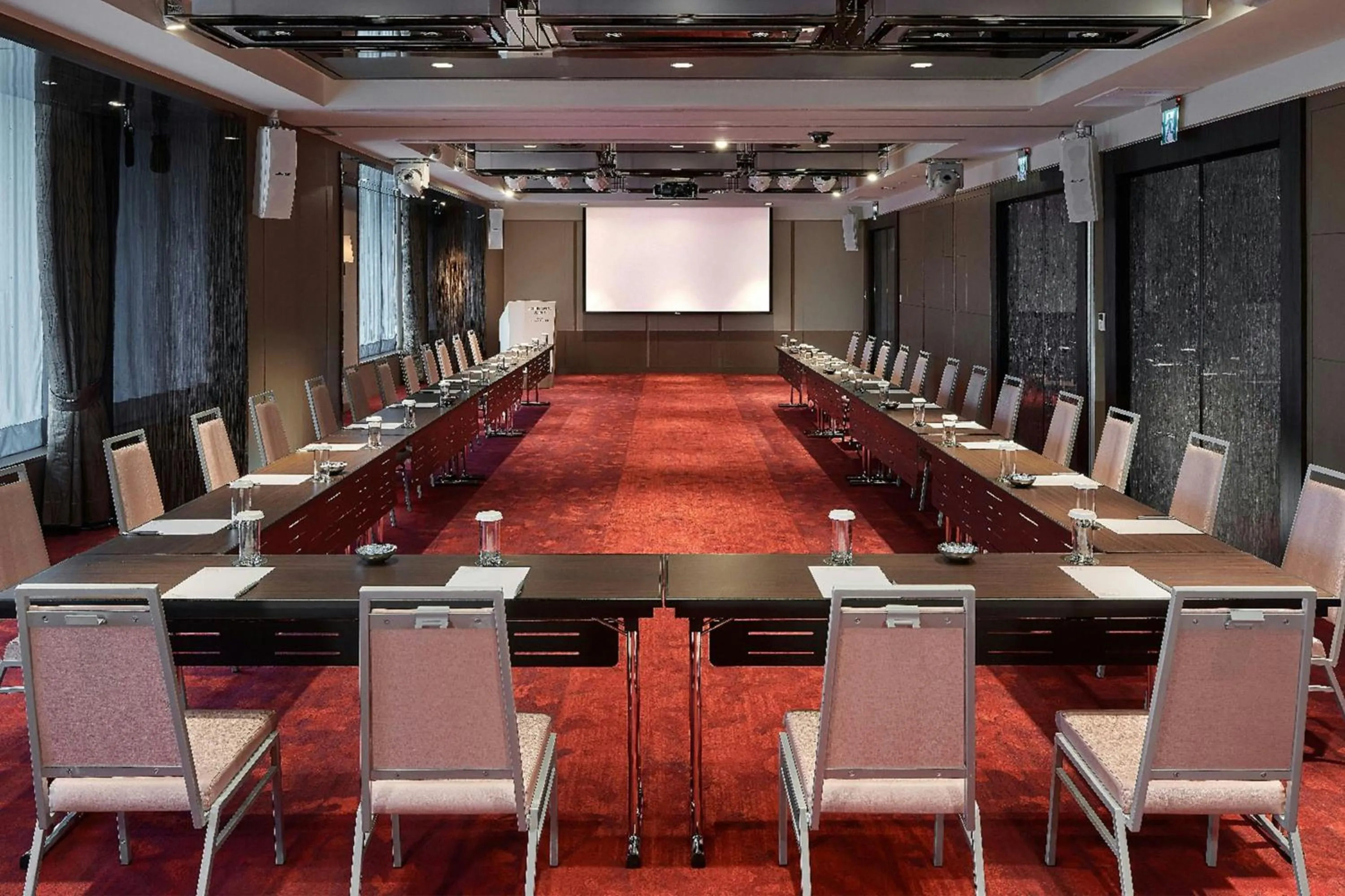 Meeting/conference room in Courtyard by Marriott Taipei
