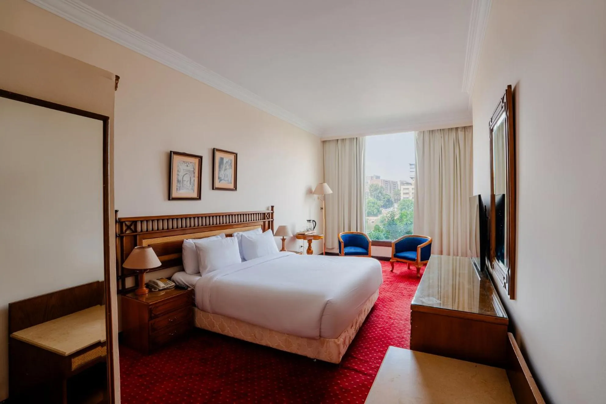 Bed in Om Kolthoom Hotel