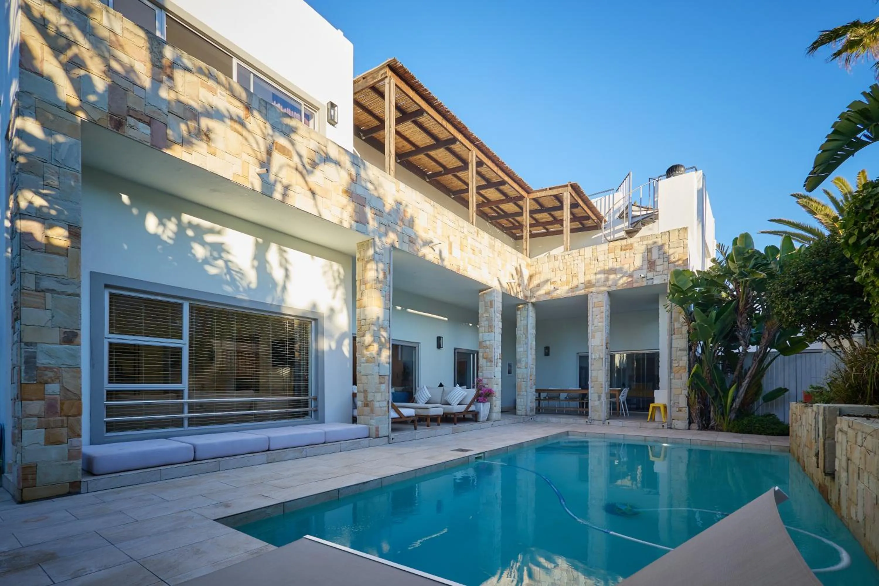 Swimming pool in Atlantic Palms