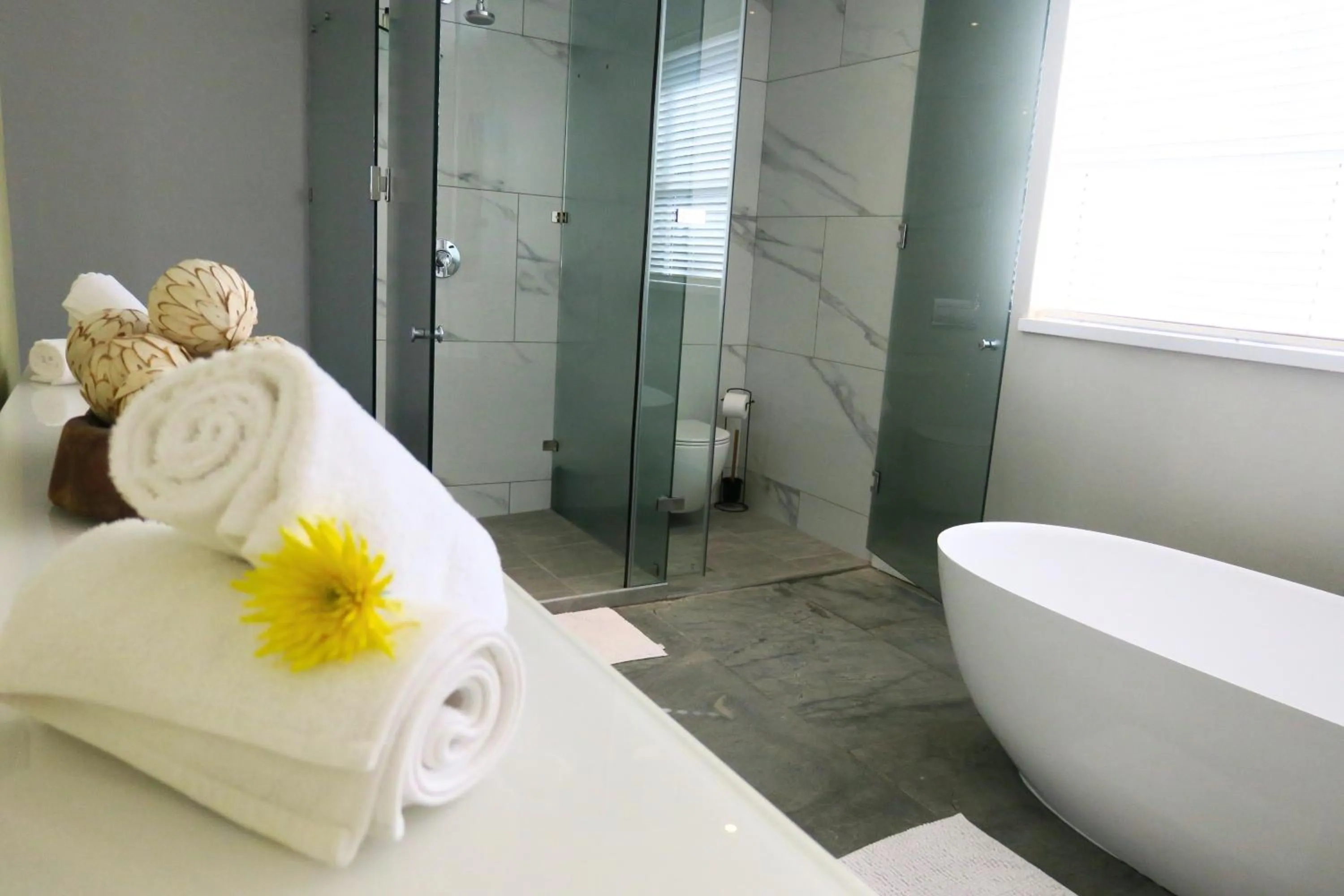 Shower in Atlantic Palms