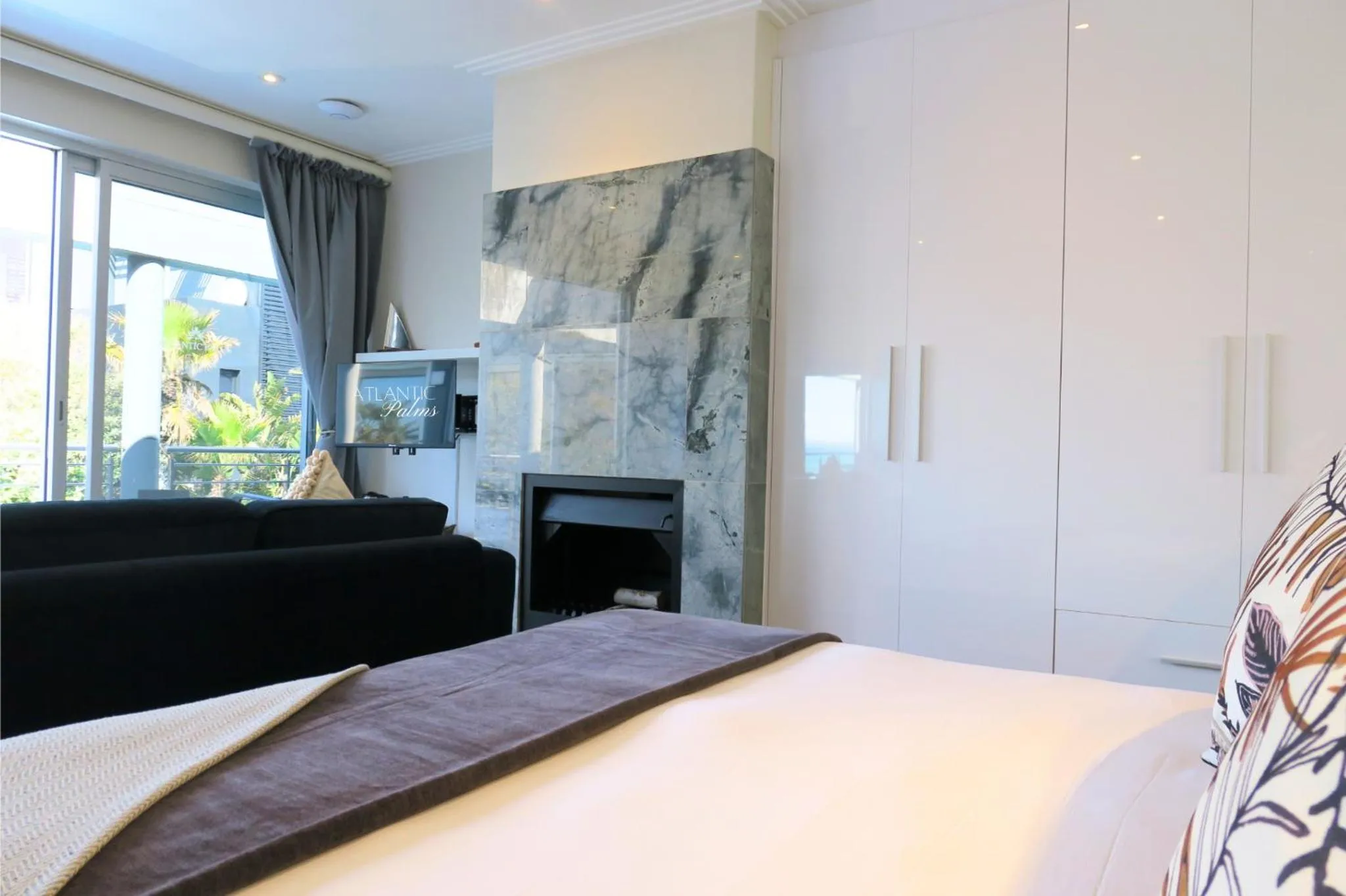 Balcony/Terrace, Bed in Atlantic Palms