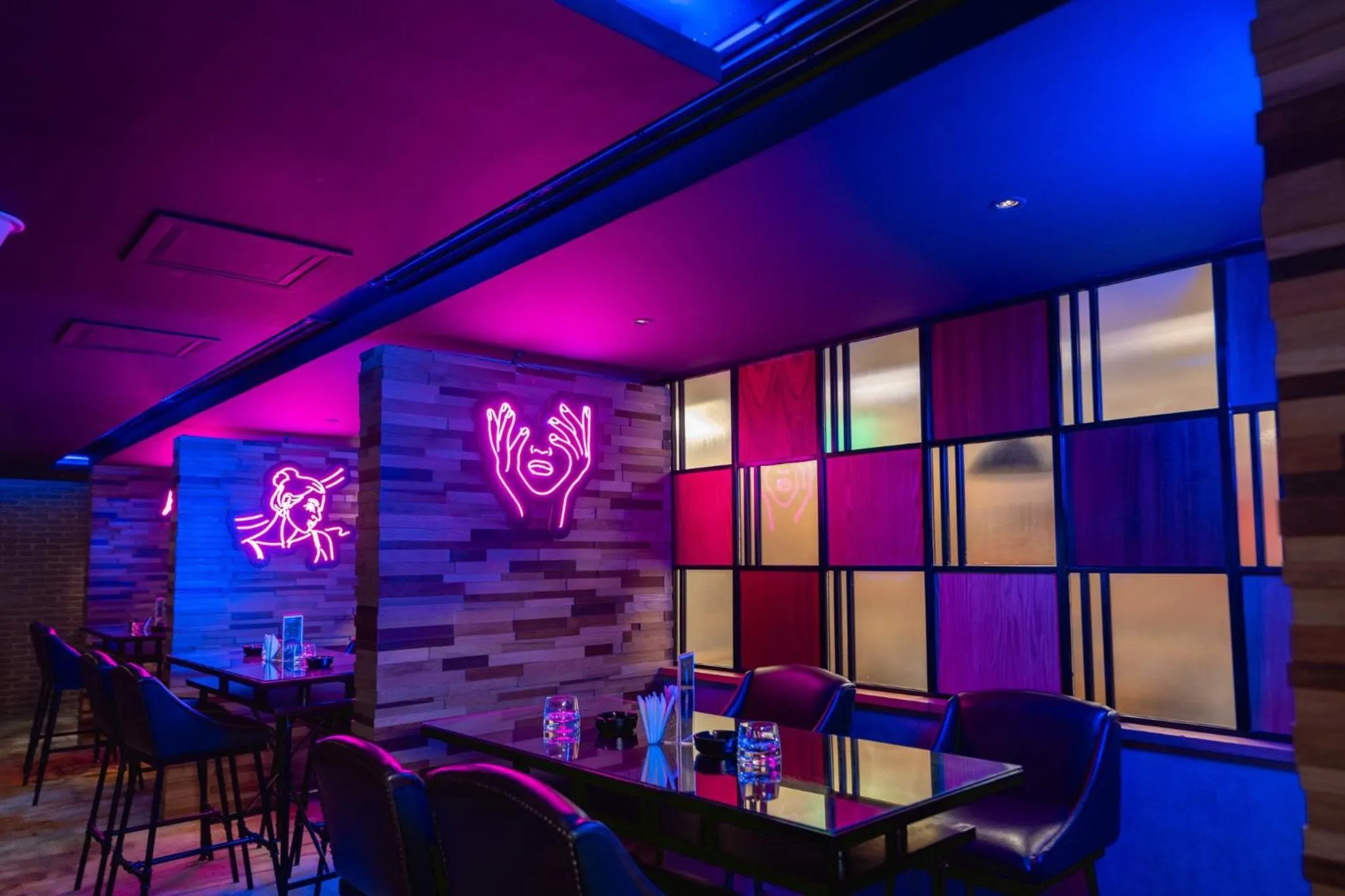 Lounge or bar in Holiday Inn Cairo Maadi by IHG