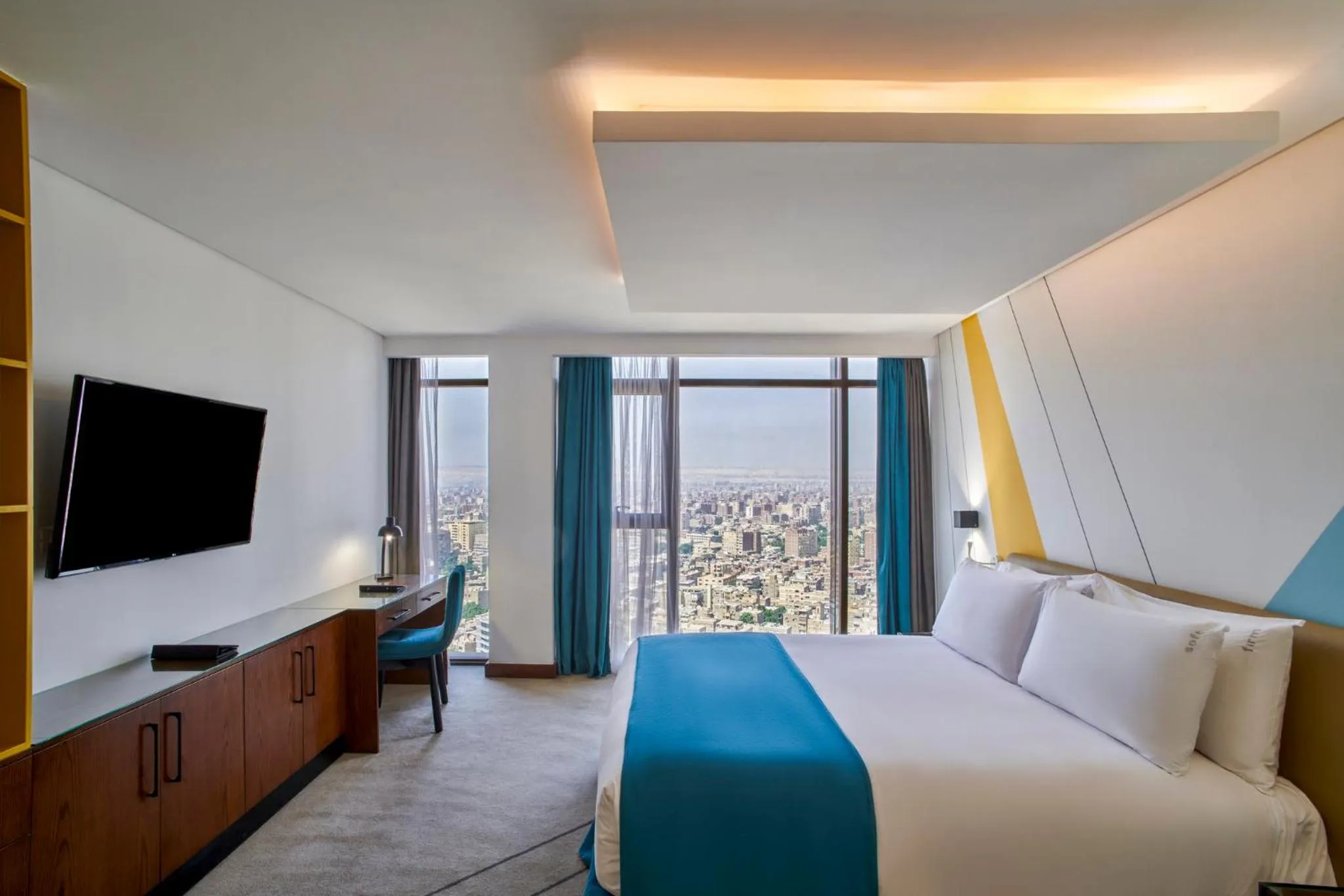 Photo of the whole room, Bed in Holiday Inn Cairo Maadi by IHG