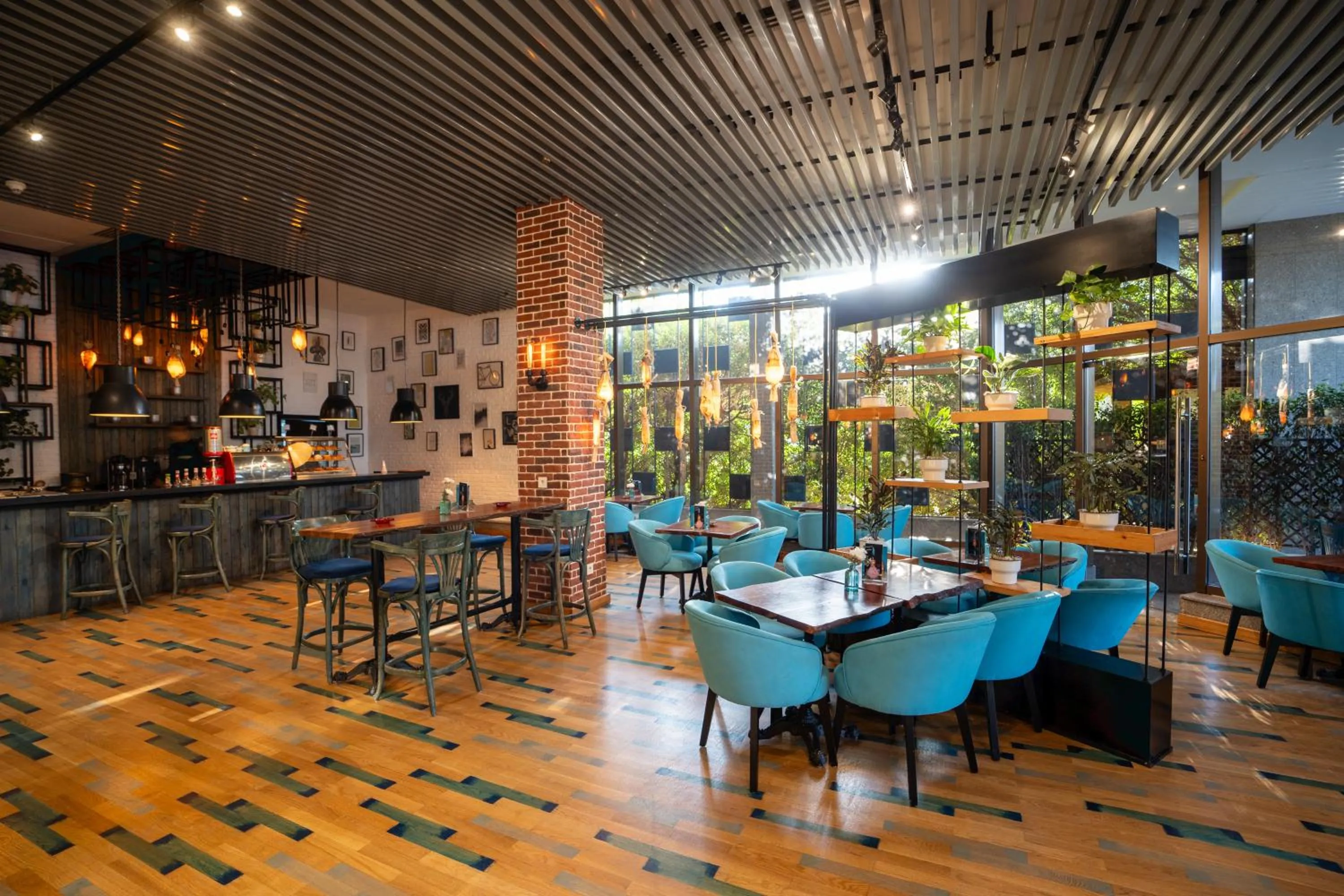 Restaurant/places to eat in Holiday Inn Cairo Maadi by IHG