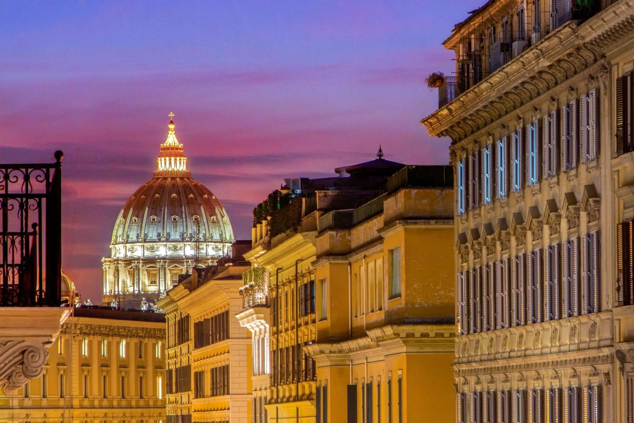 Nearby landmark in Belli36rooms near Spanish step and Vatican City