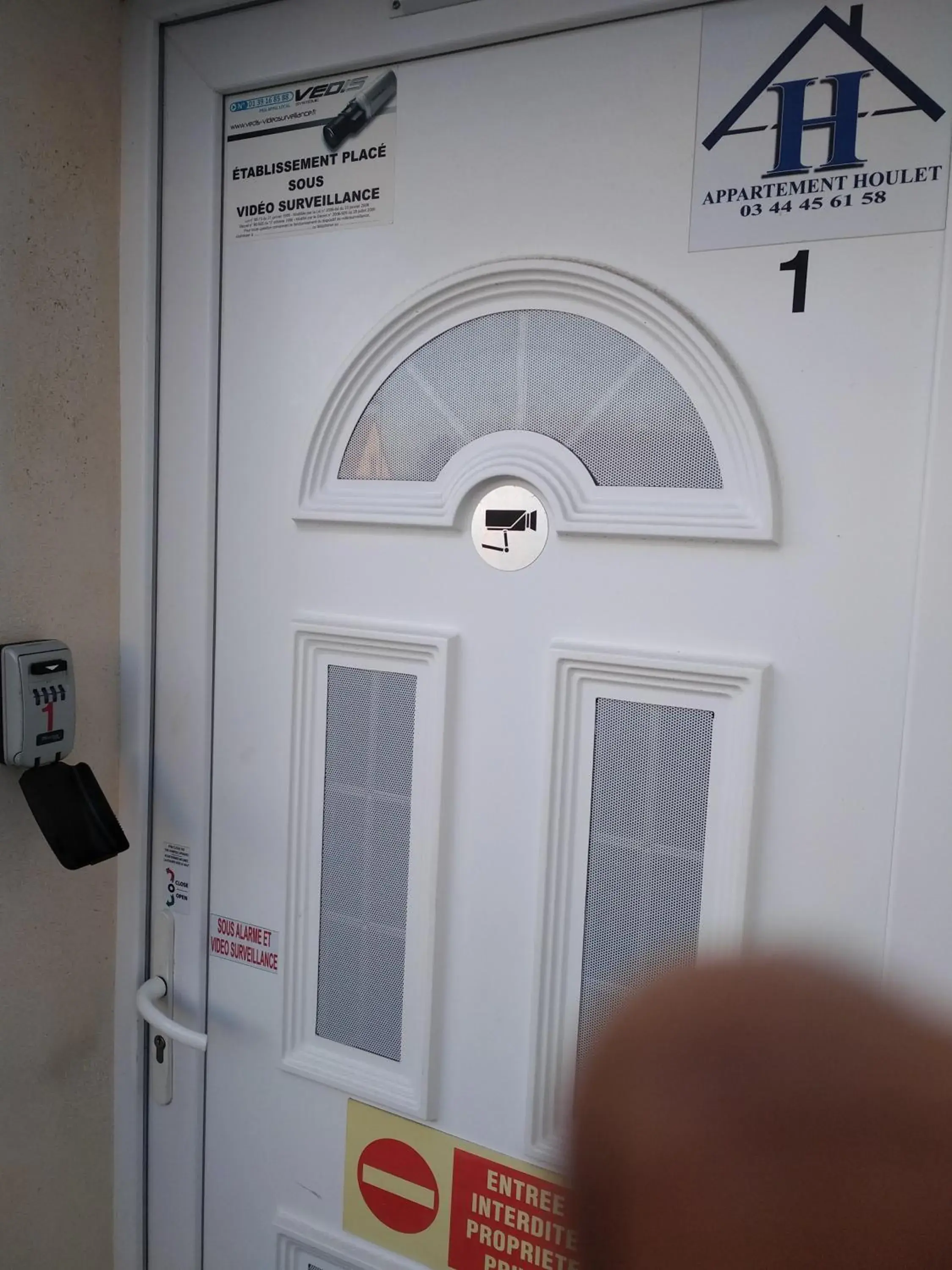 Apartment - single occupancy - Ground Floor in Aéroport paris beauvais Appartement HOULET 10 min à pied aéroport parkingbeauvais longue durée Apartment - single occupancy - Ground Floor in Aéroport paris beauvais Appartement HOULET 10 min à pied aéroport parkingbeauvais longue durée