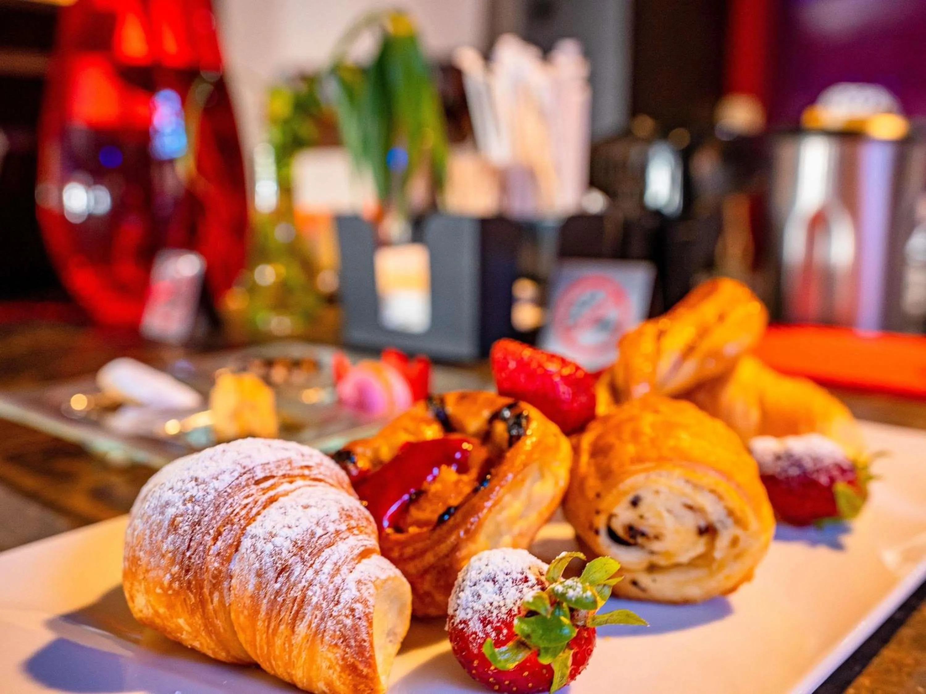 Food and drinks in Mercure Hurghada Hotel