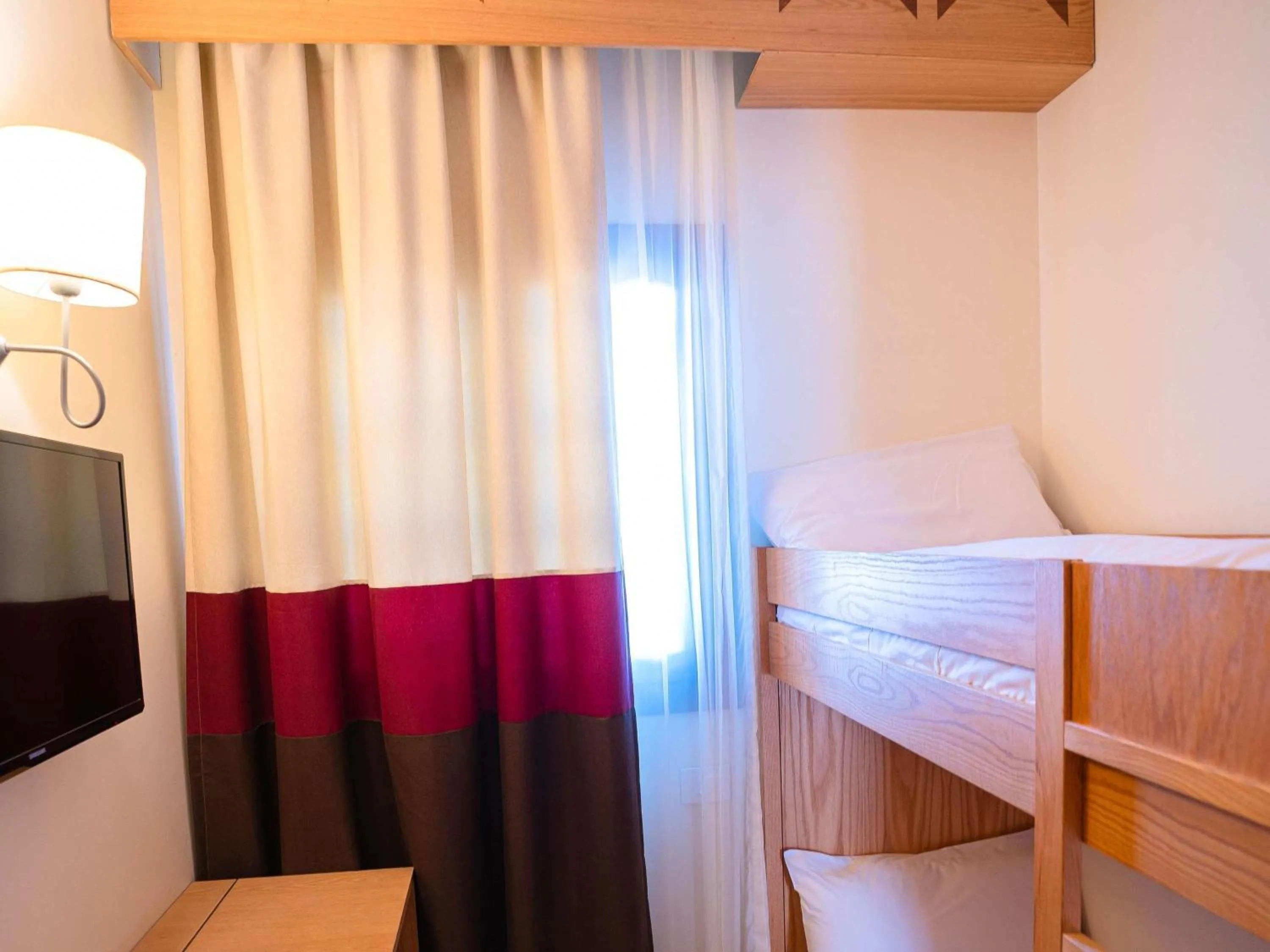 Bedroom, Bed in Mercure Hurghada Hotel