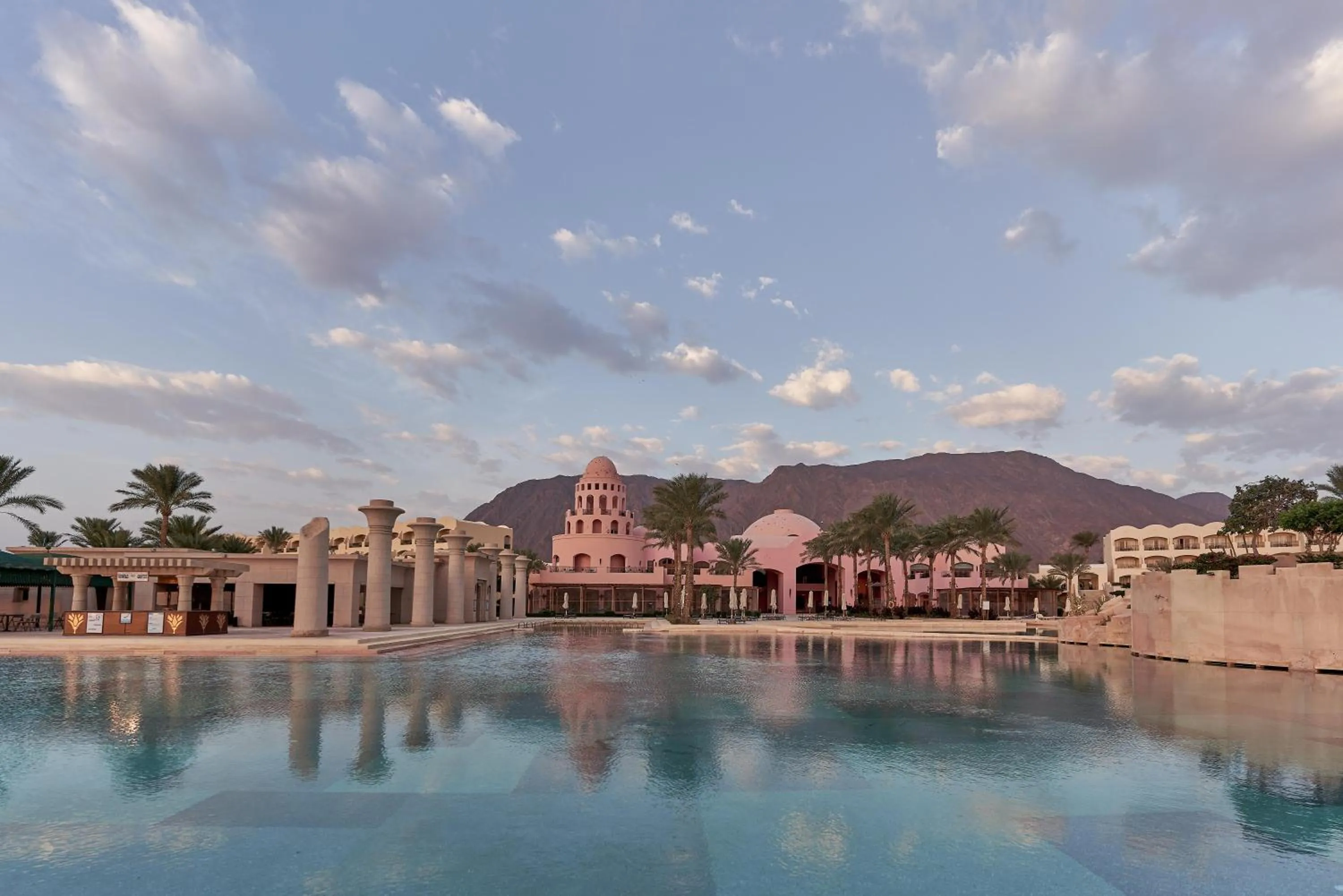 Swimming pool in Mosaique Beach Resort Taba Heights