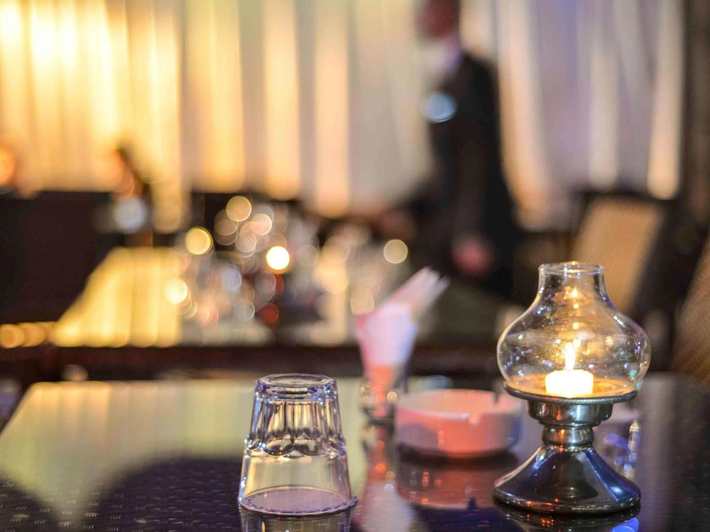 Restaurant/places to eat in Novotel Cairo Airport