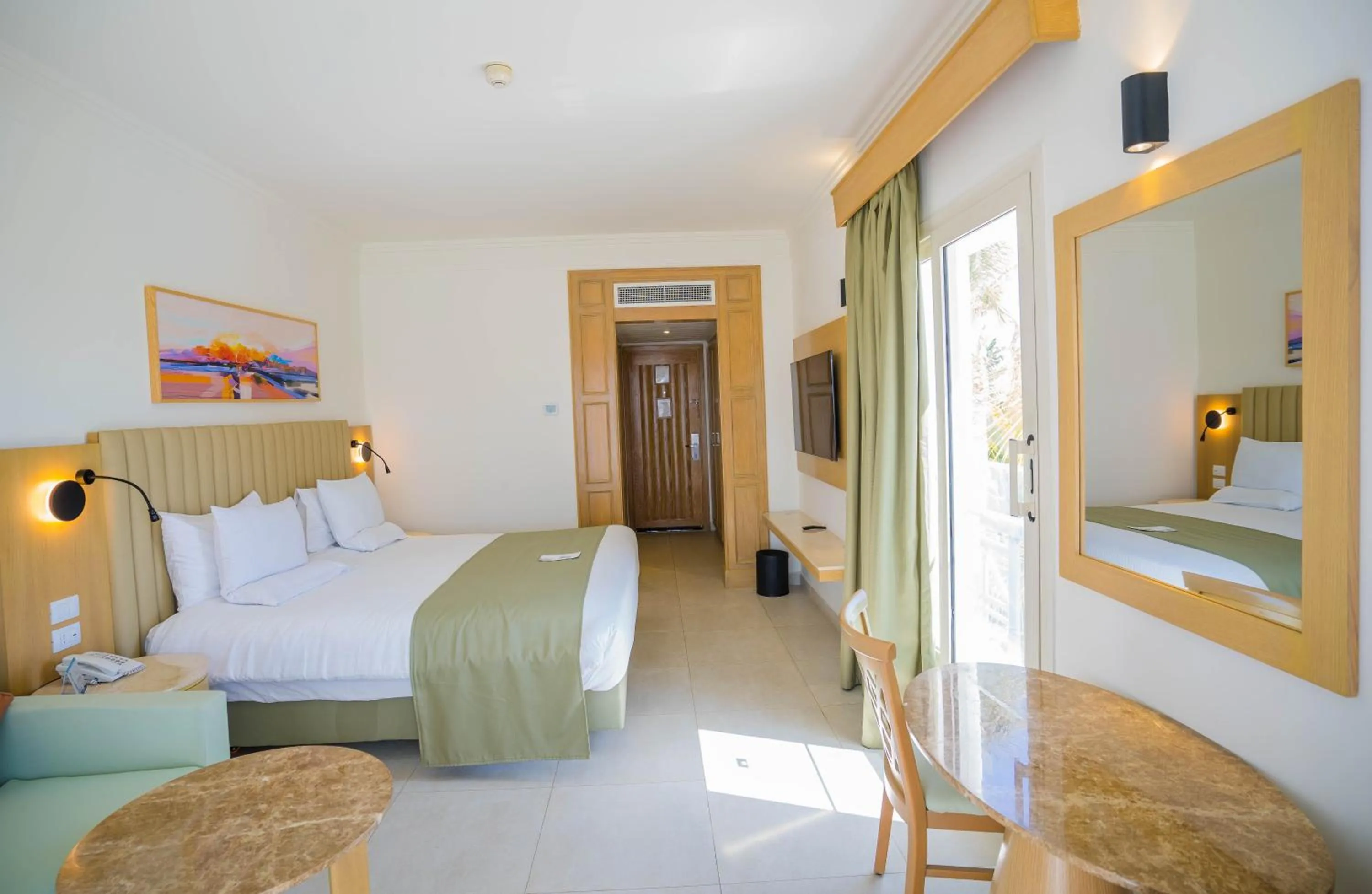  Superior Room with 1 Double Bed, Pool Side (Beach Wing) in Hotel Novotel Sharm El-Sheikh