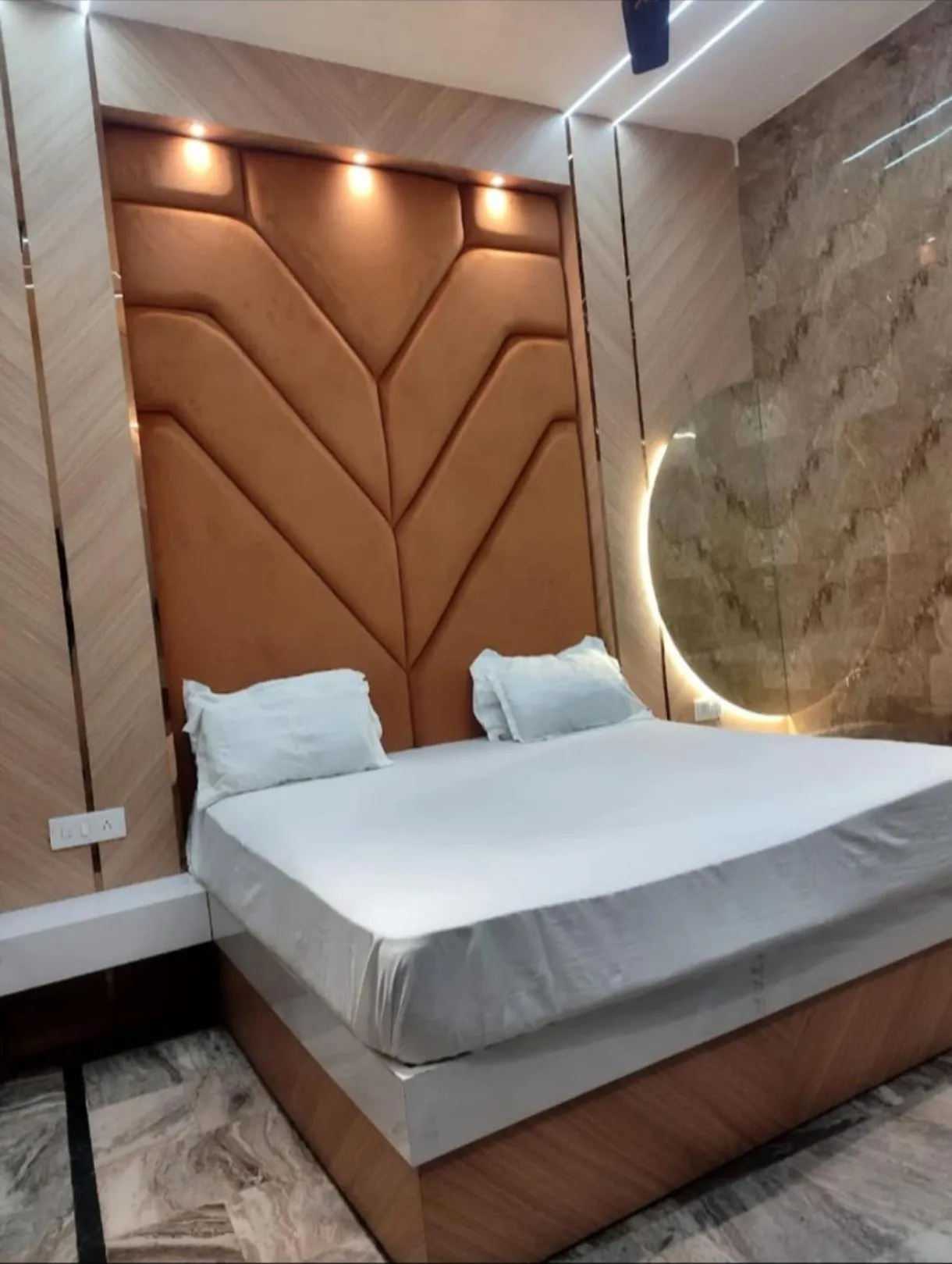 Shraddha Hotel