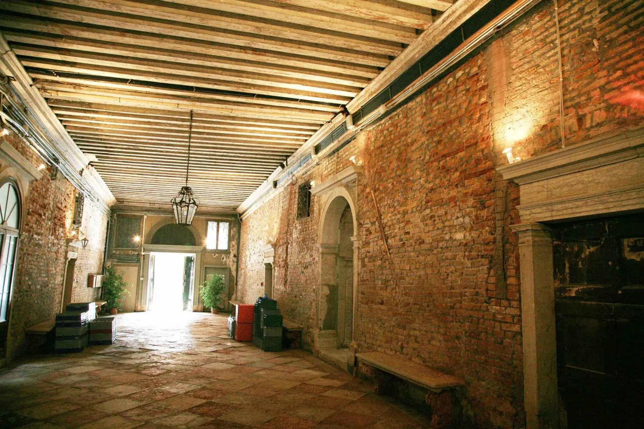 Facade/entrance in Piccola dimora in palazzo storico