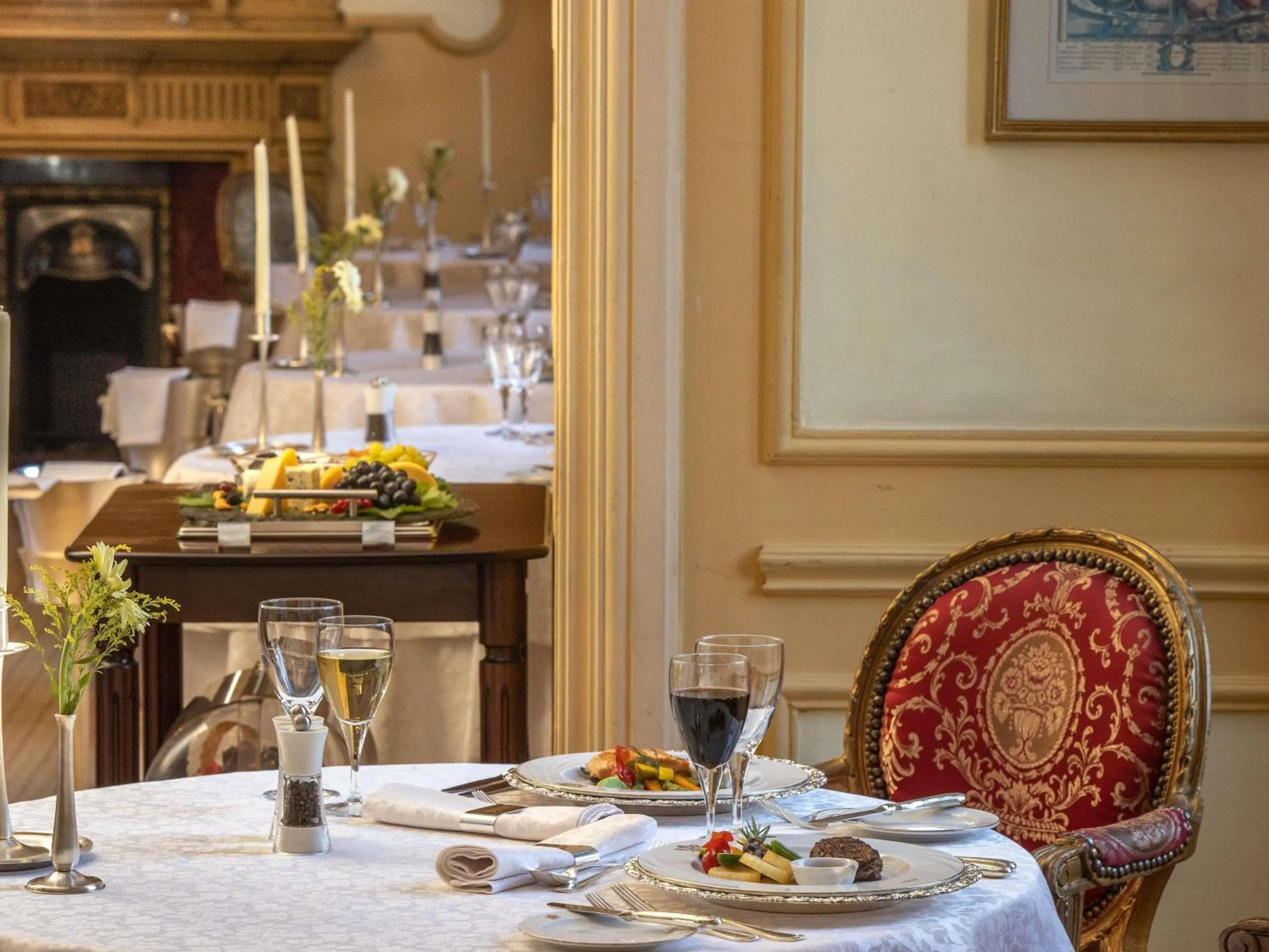 Restaurant/places to eat in Pavillon Winter Luxor