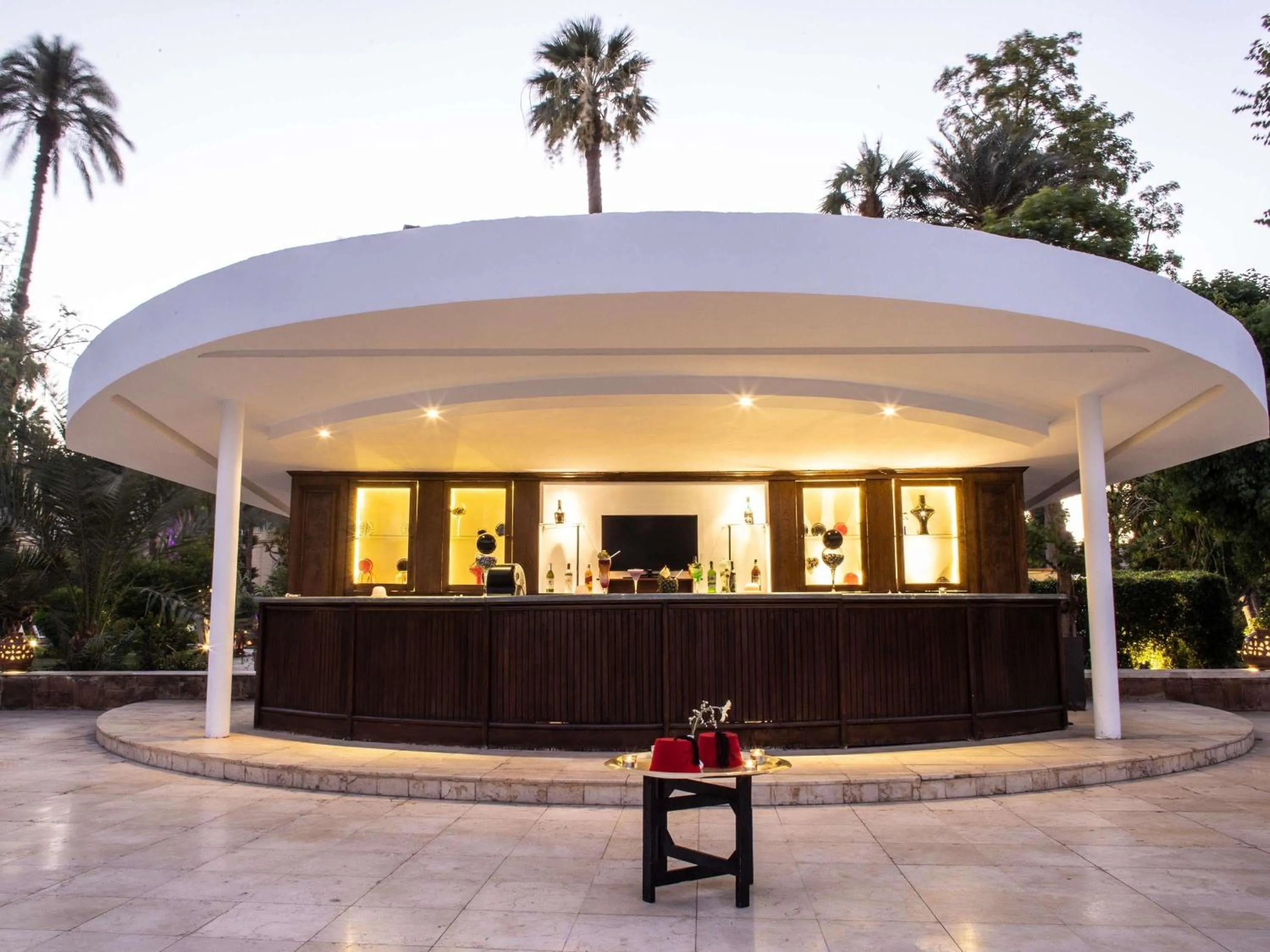 Restaurant/places to eat in Pavillon Winter Luxor