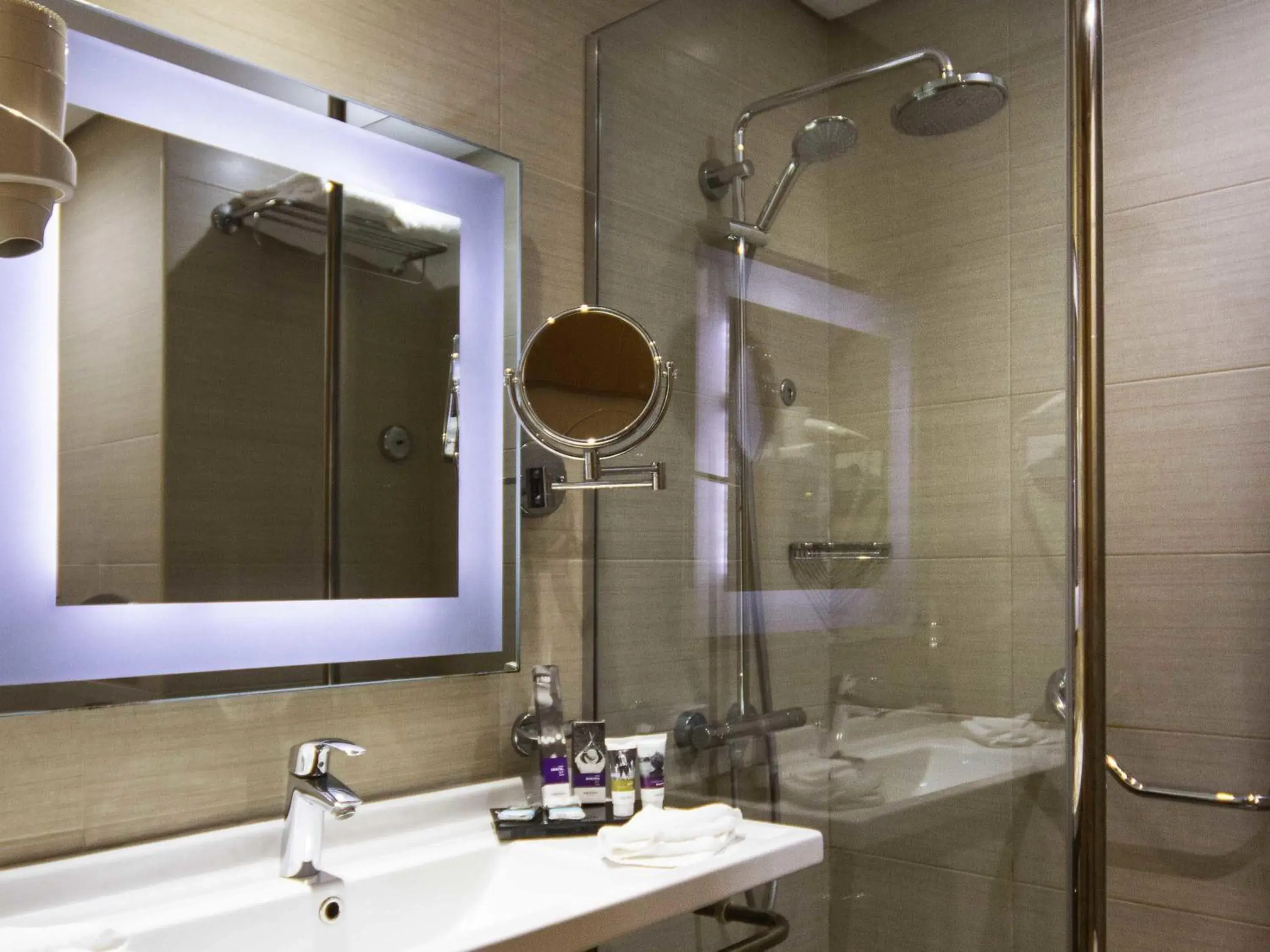 Standard Twin Room Garden in Mercure Ismailia Forsan Island Standard Twin Room Garden in Mercure Ismailia Forsan Island