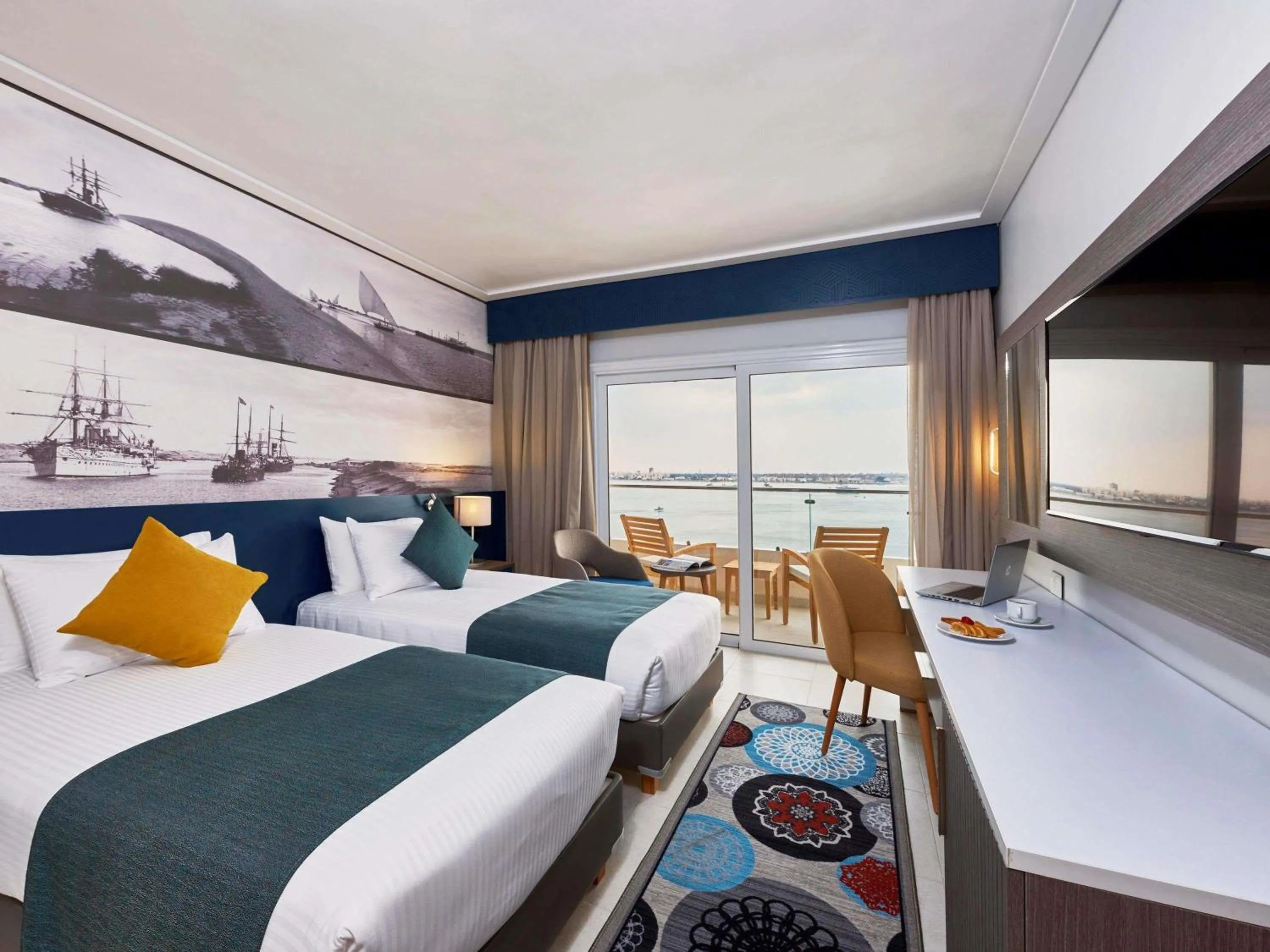 Bedroom, Bed in Mercure Ismailia Forsan Island