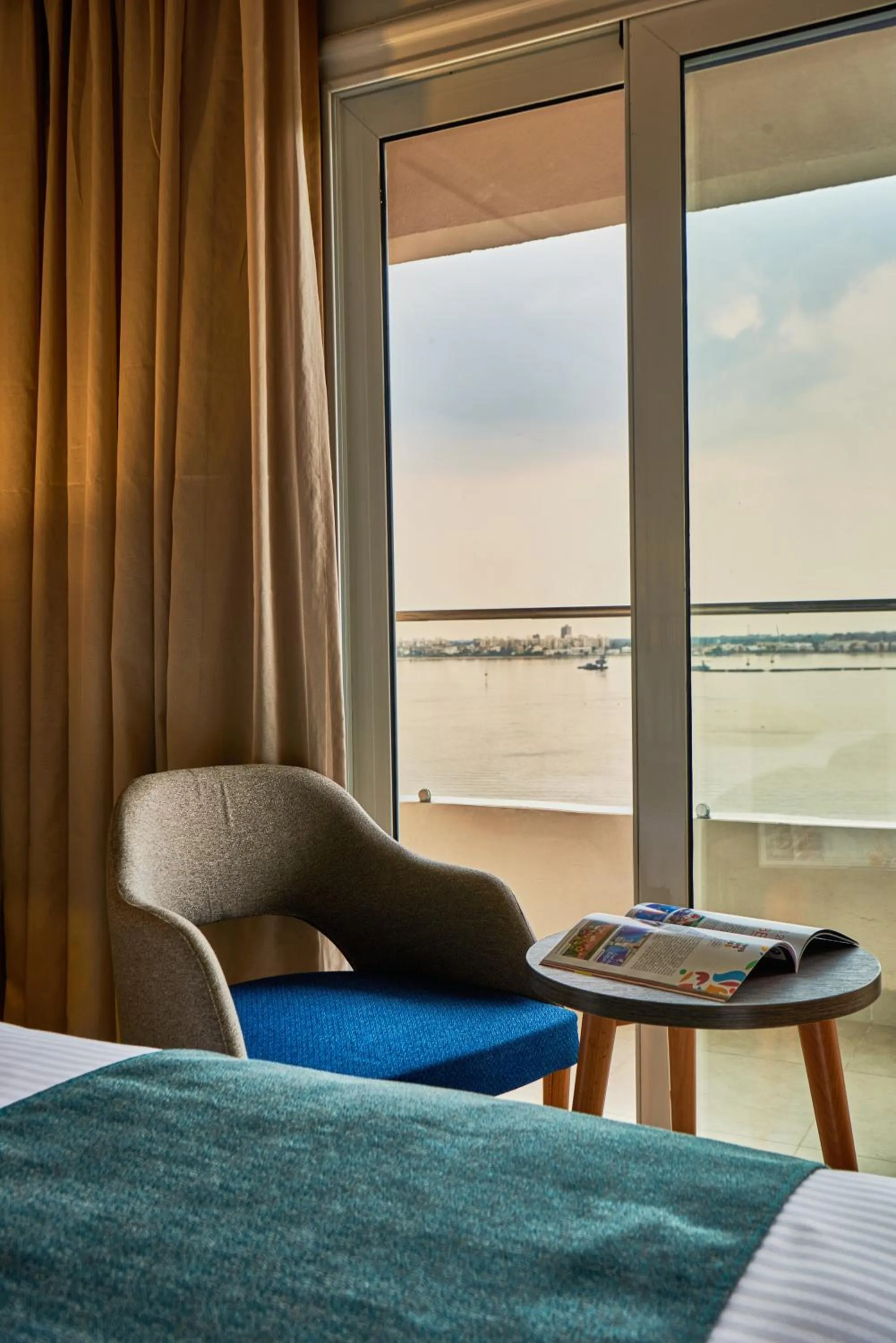 Sea view, Bed in Mercure Ismailia Forsan Island