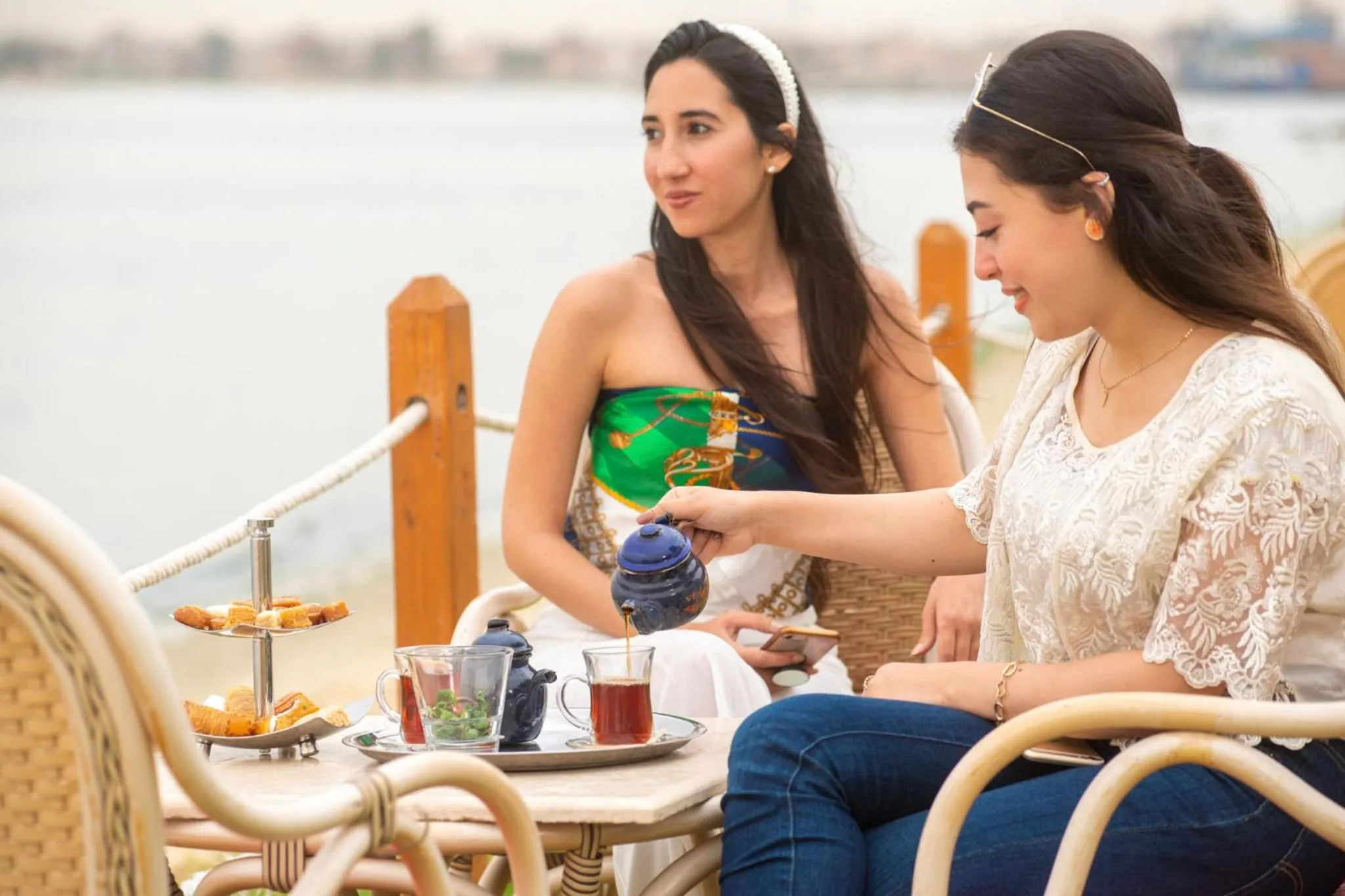 Restaurant/places to eat in Mercure Ismailia Forsan Island