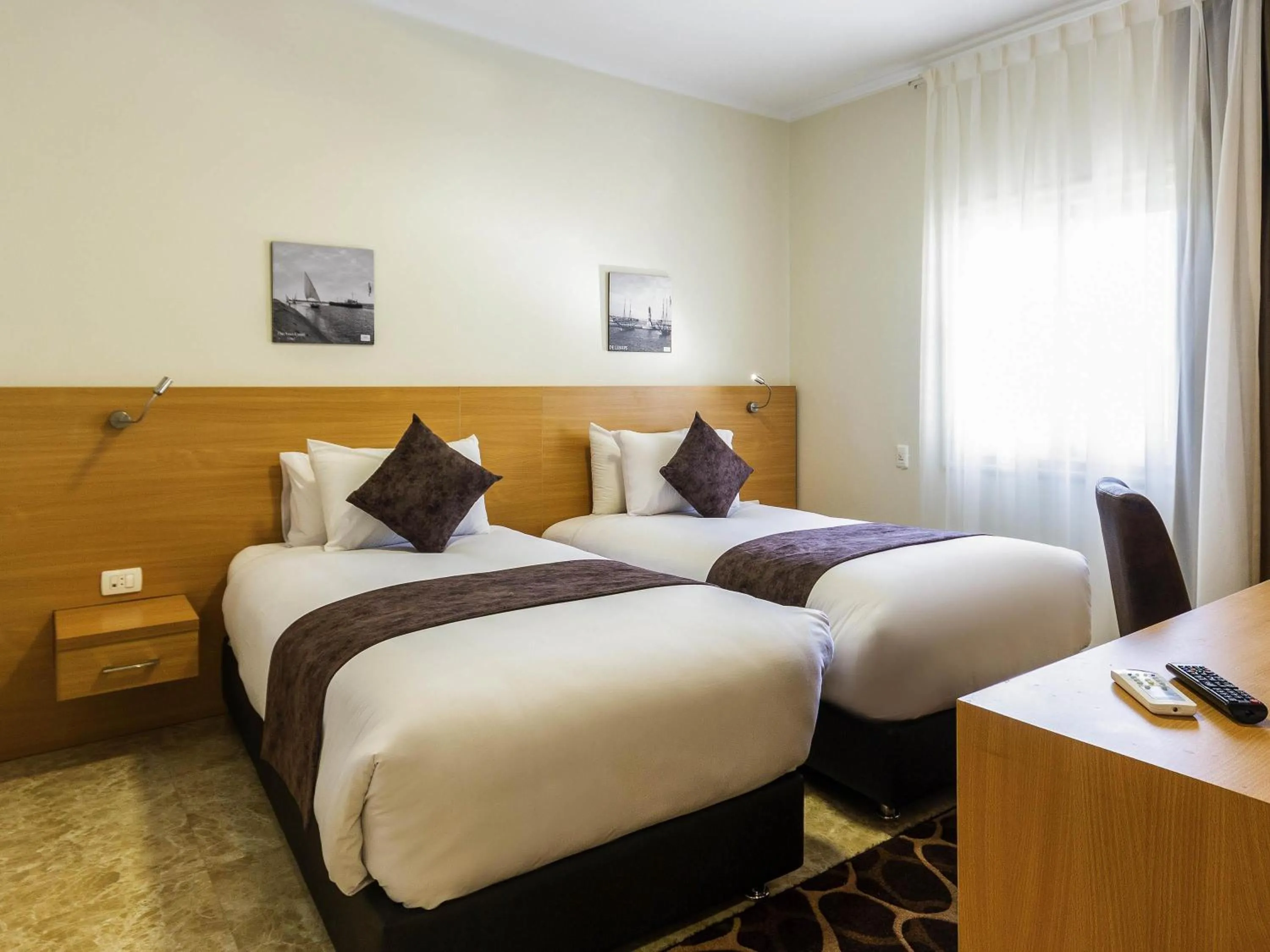 Bedroom, Bed in Mercure Ismailia Forsan Island