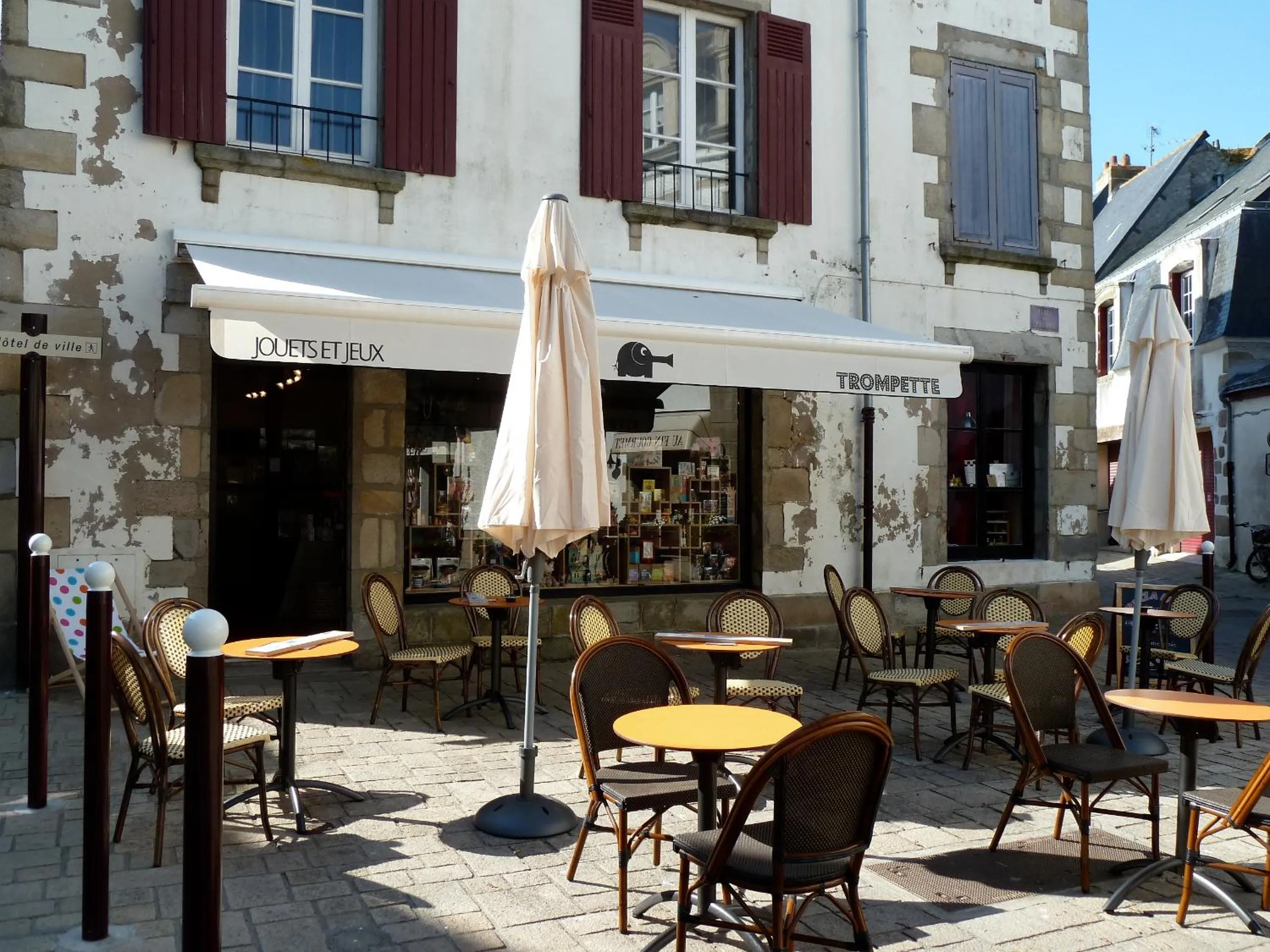 Patio in Au Fin Gourmet