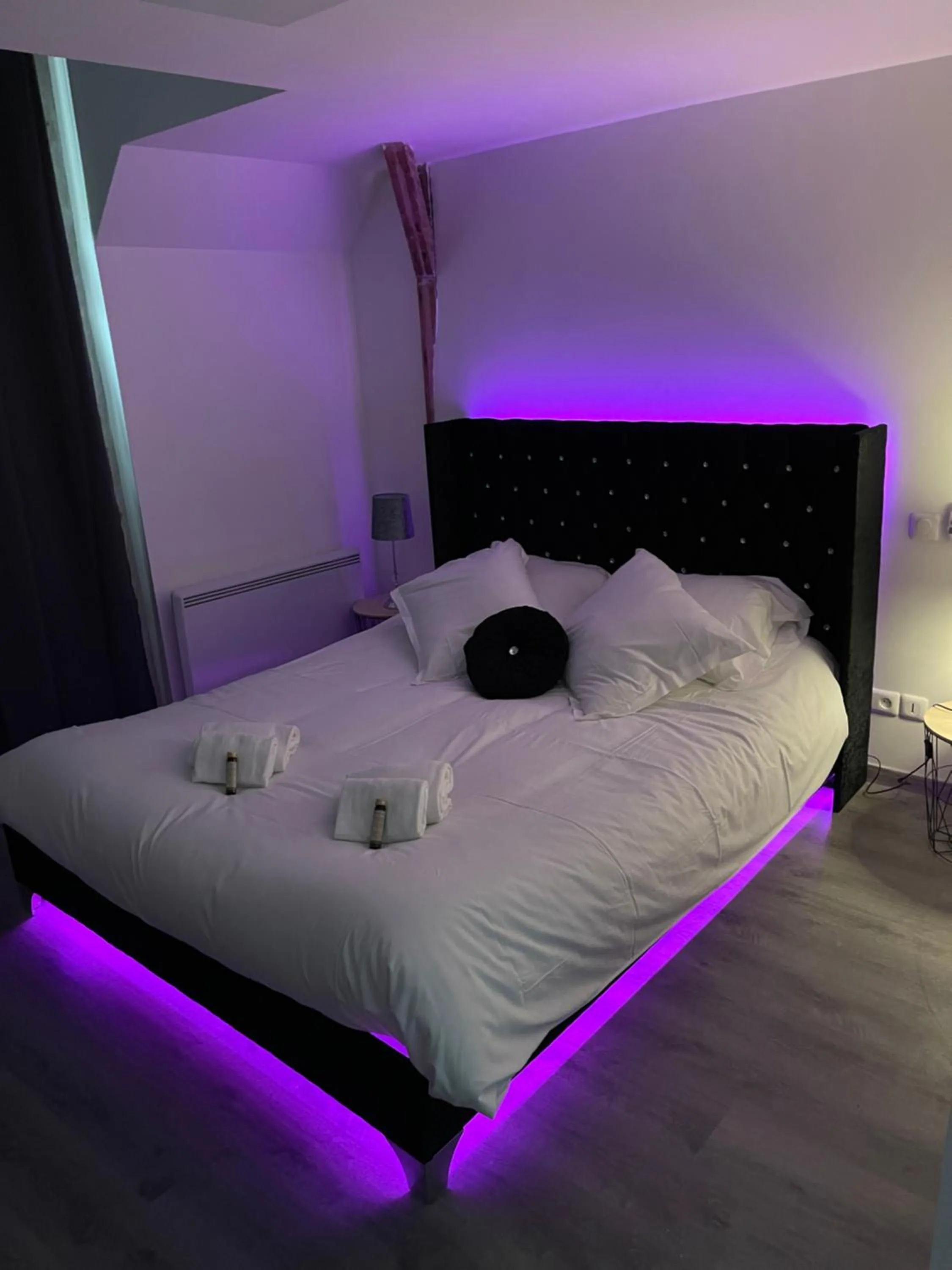 Bed in Au Fin Gourmet