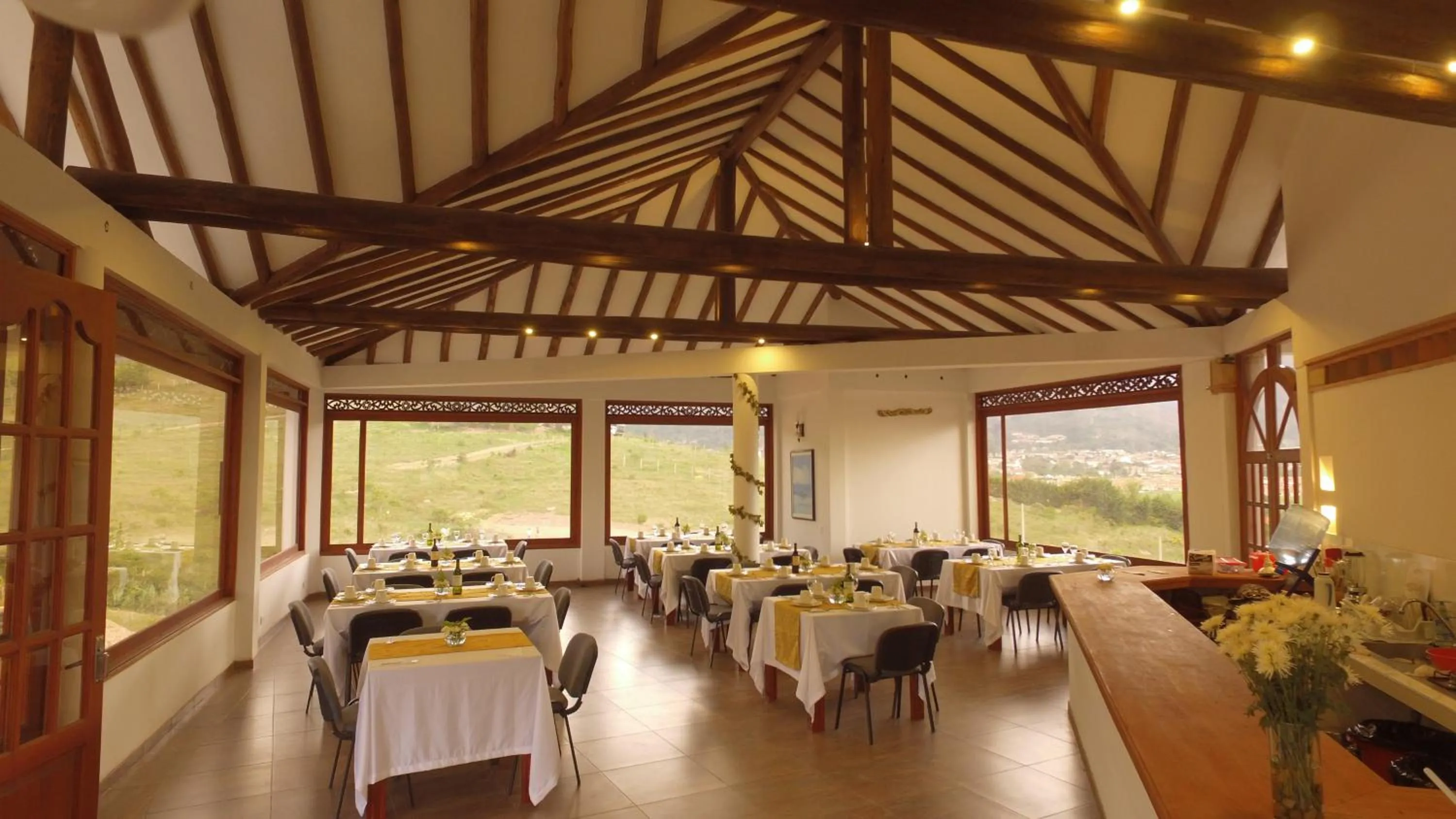 Communal kitchen in Hotel Puente Piedra