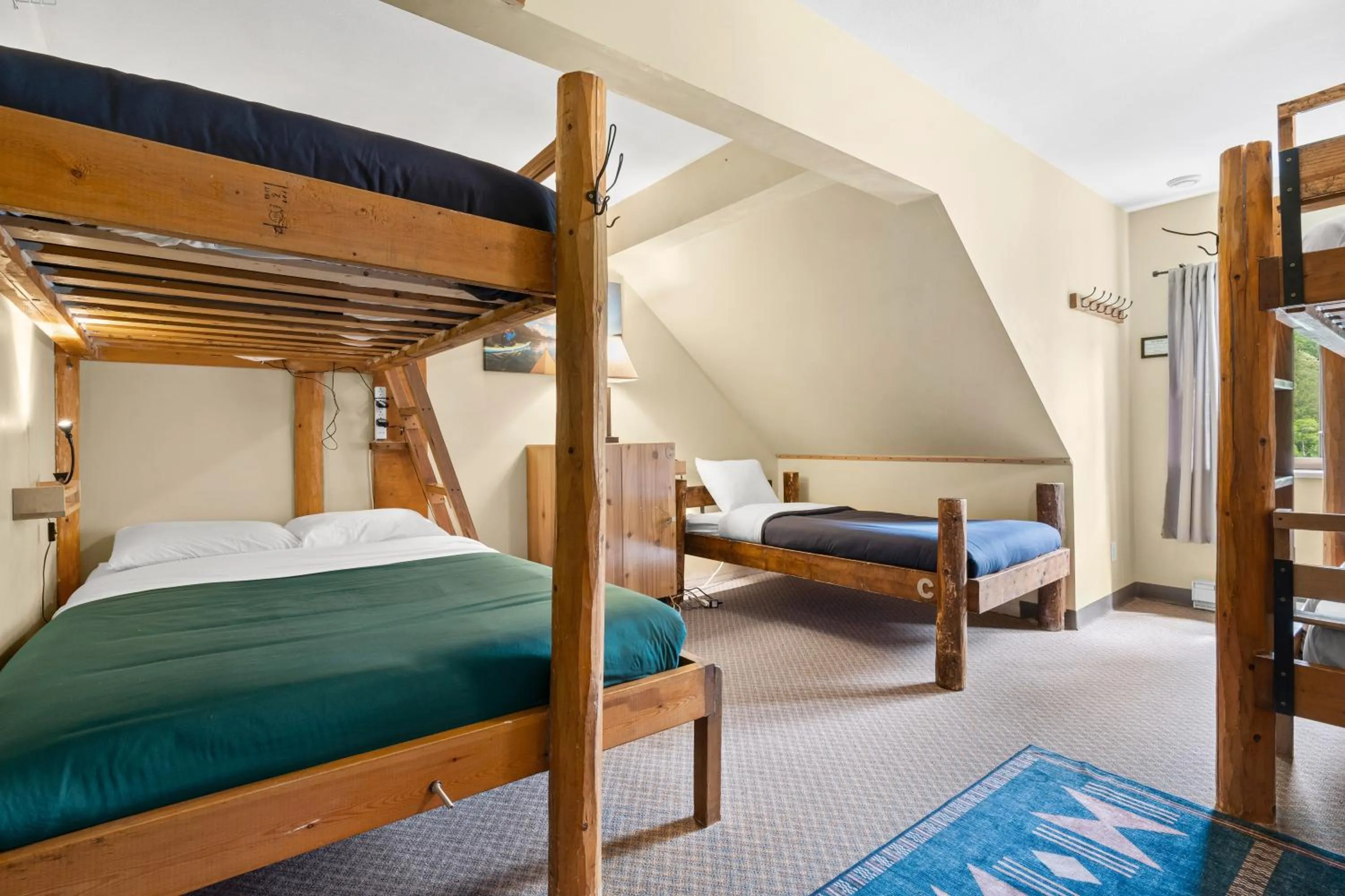 Photo of the whole room, Bed in Squamish Adventure Inn