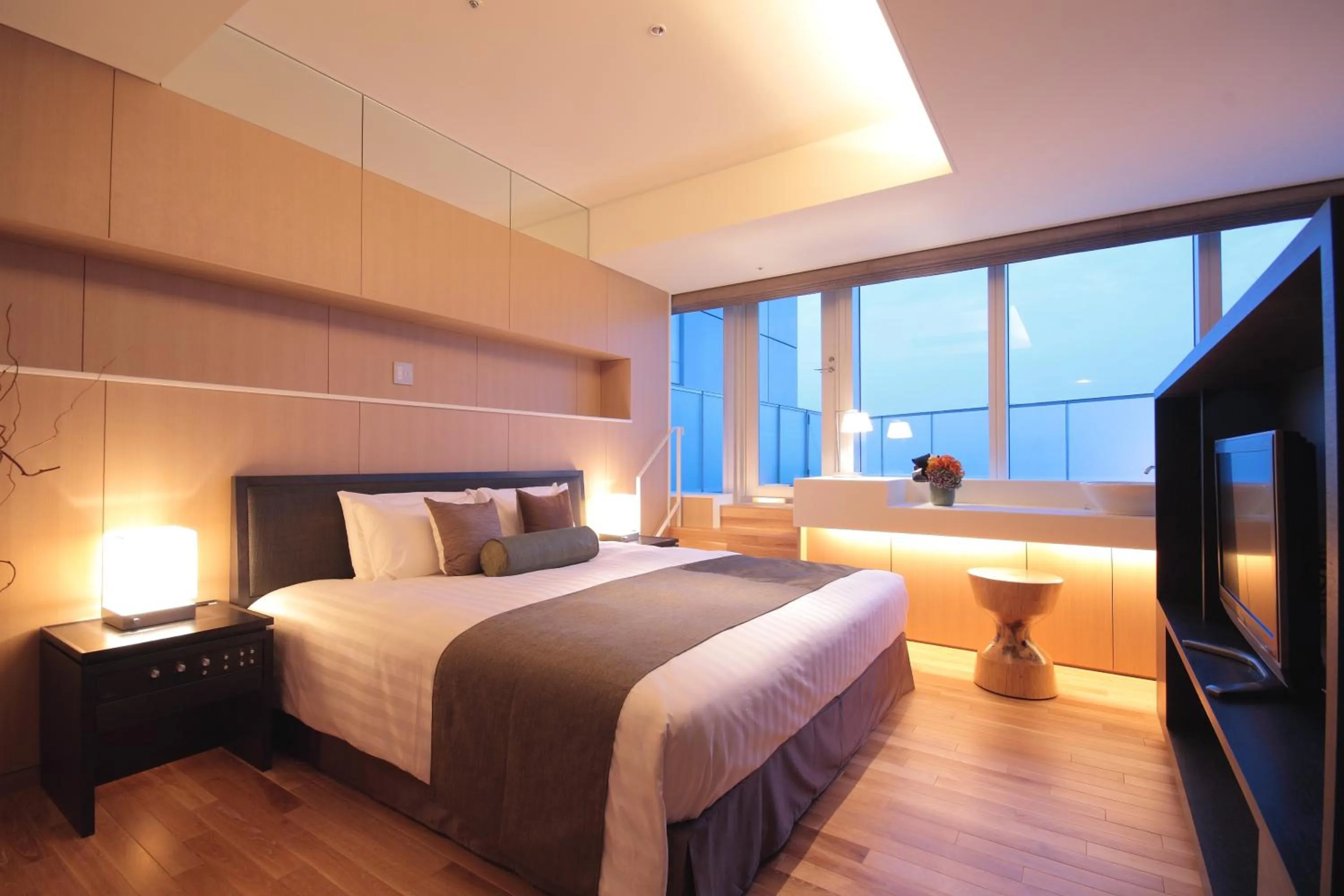 Photo of the whole room, Bed in Hotel Arc Riche Toyohashi