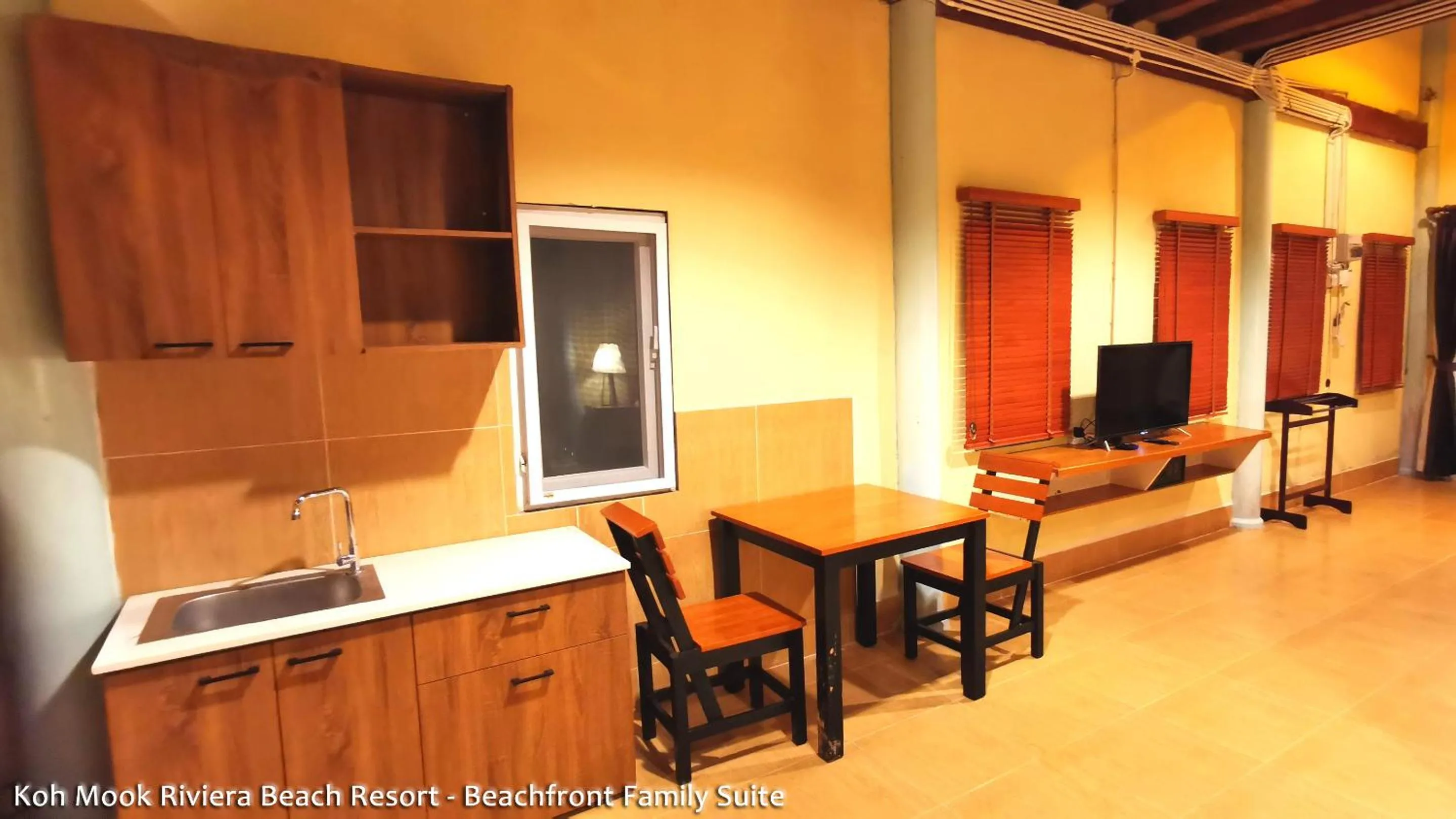 Kitchen or kitchenette in Koh Mook Riviera Beach Resort