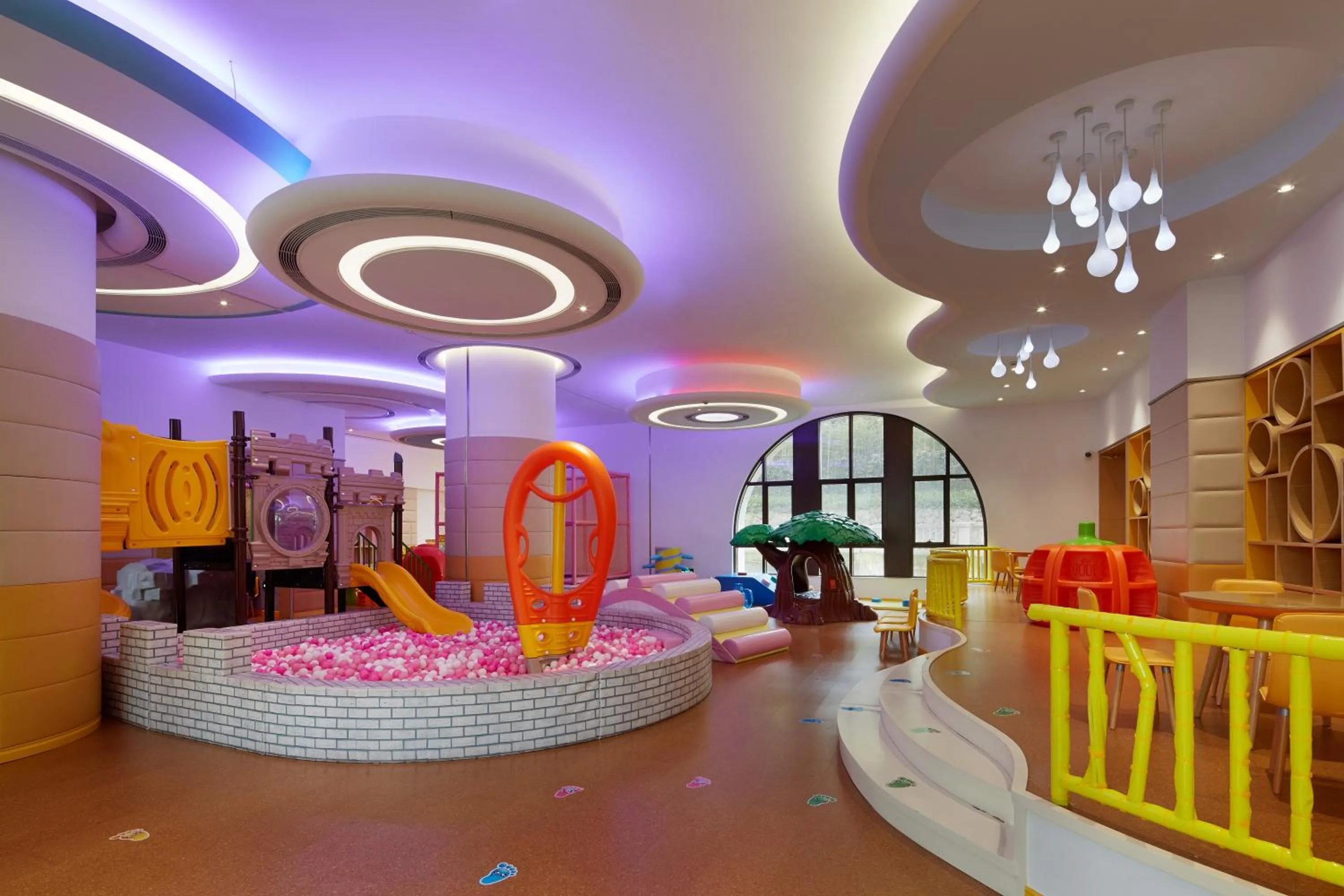 Children play ground in Yinrun Jinjiang Castle Hotel