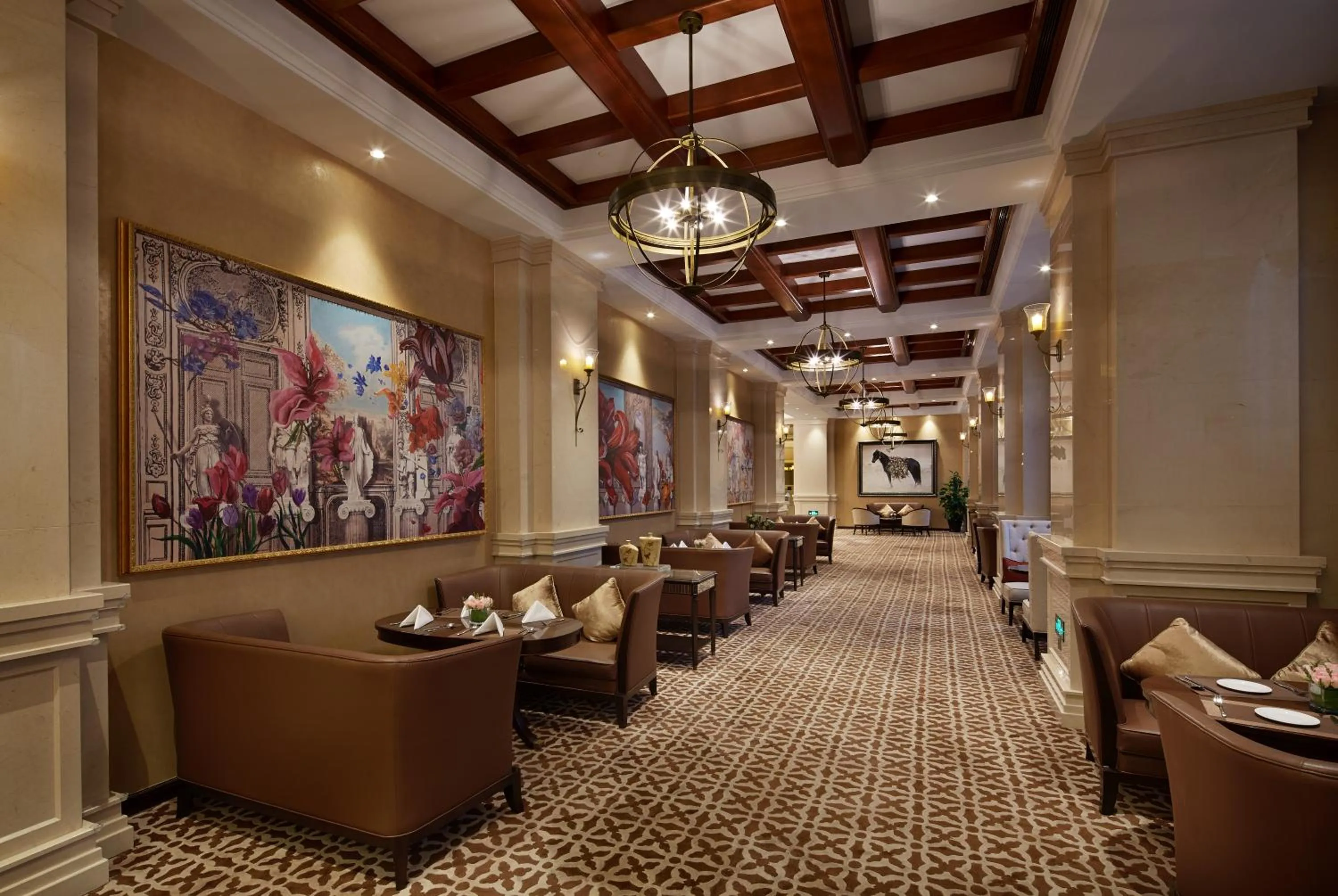 Restaurant/Places to Eat in Yinrun Jinjiang Castle Hotel