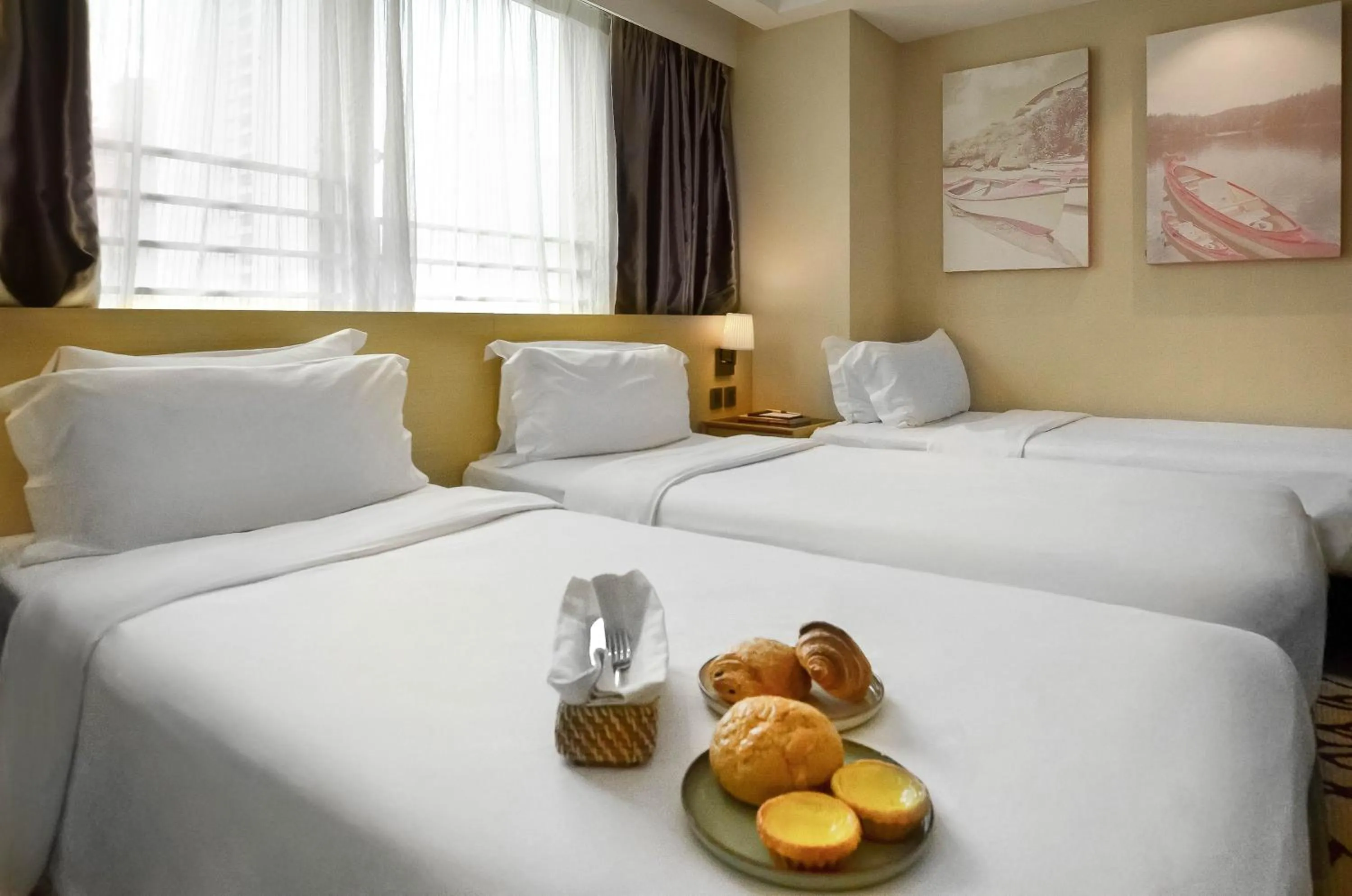 Bed in Eco Tree Hotel Sheung Wan