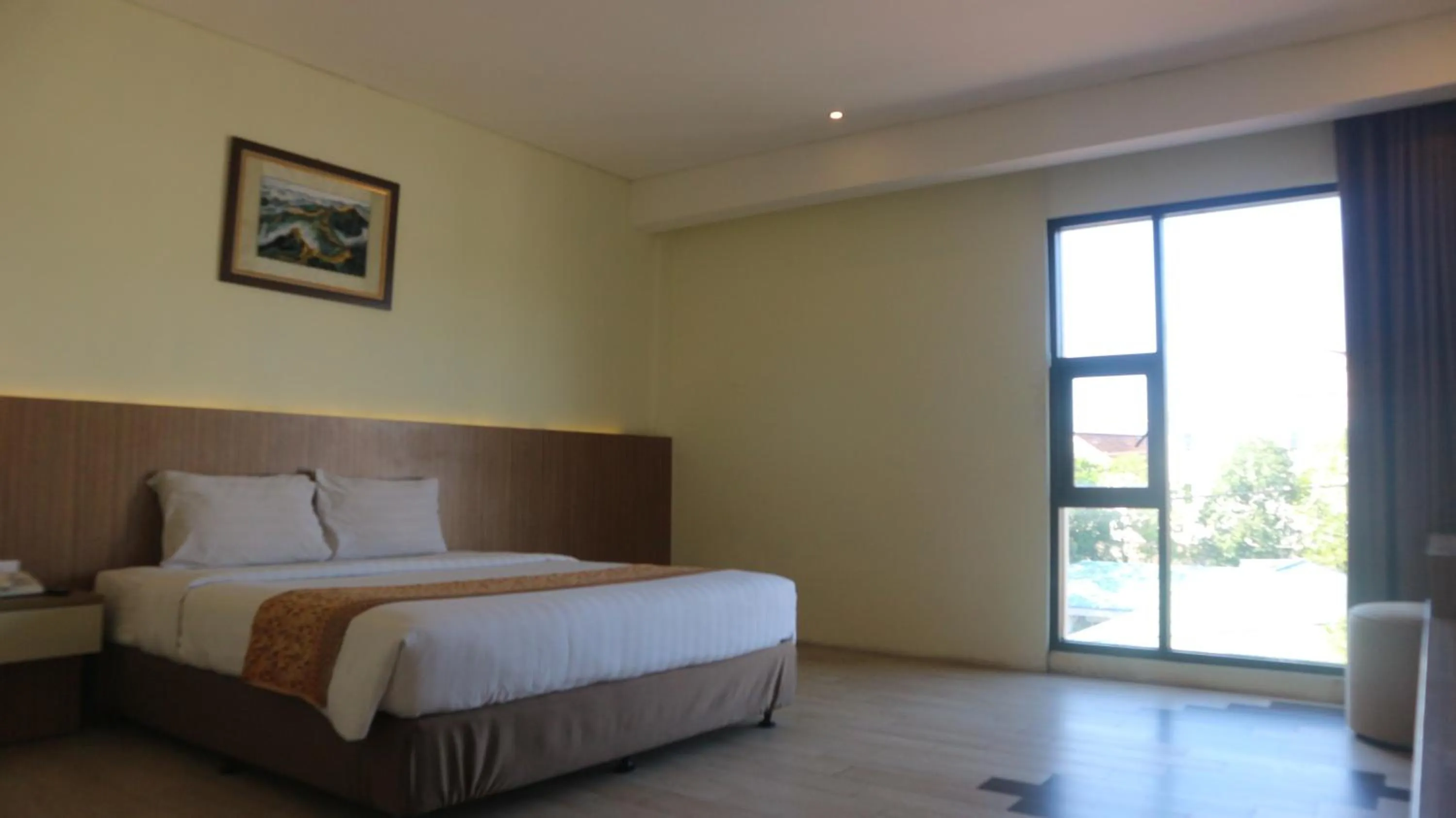 Bed in Golden Tulip Essential Belitung
