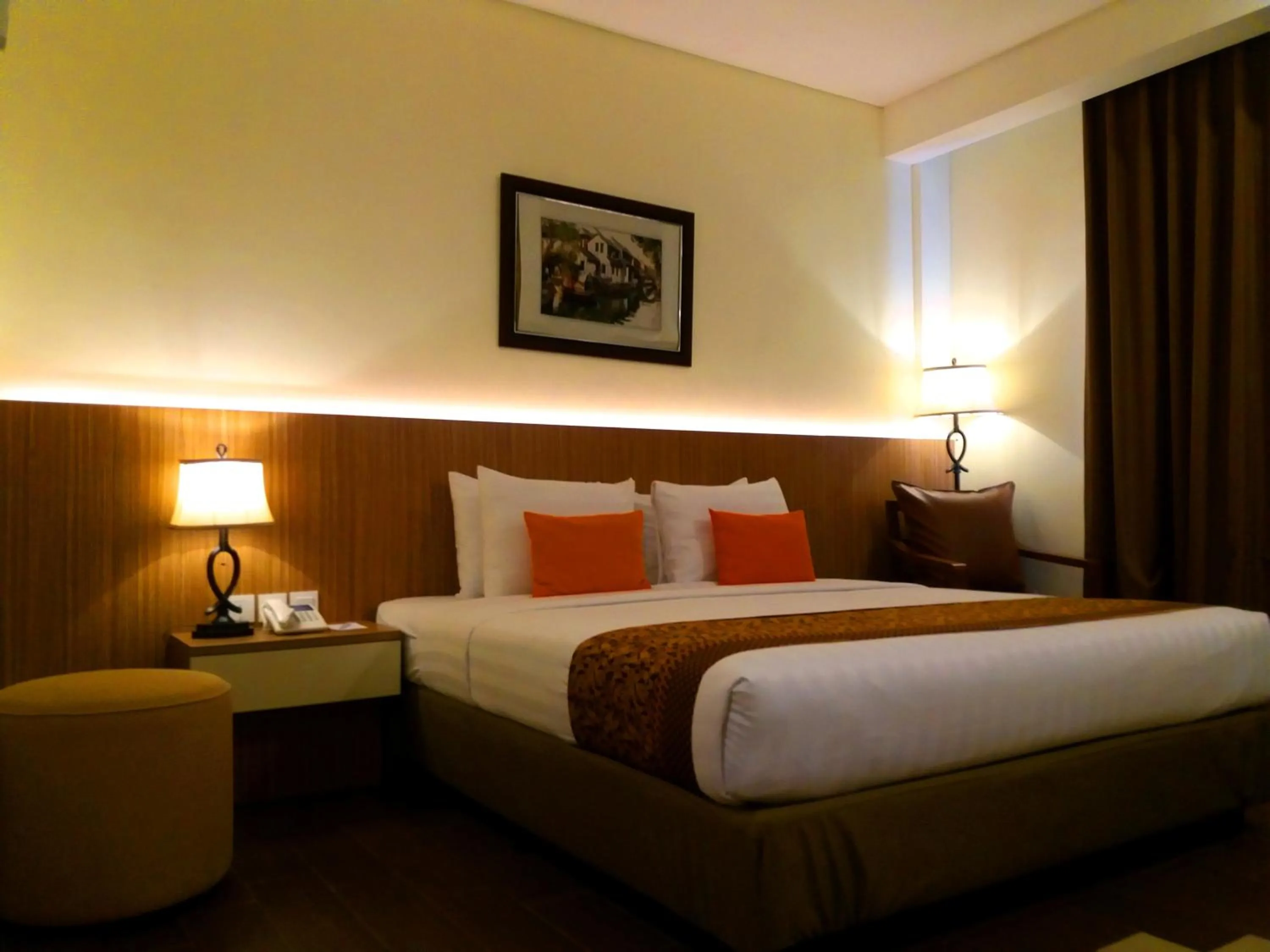 Bed in Golden Tulip Essential Belitung
