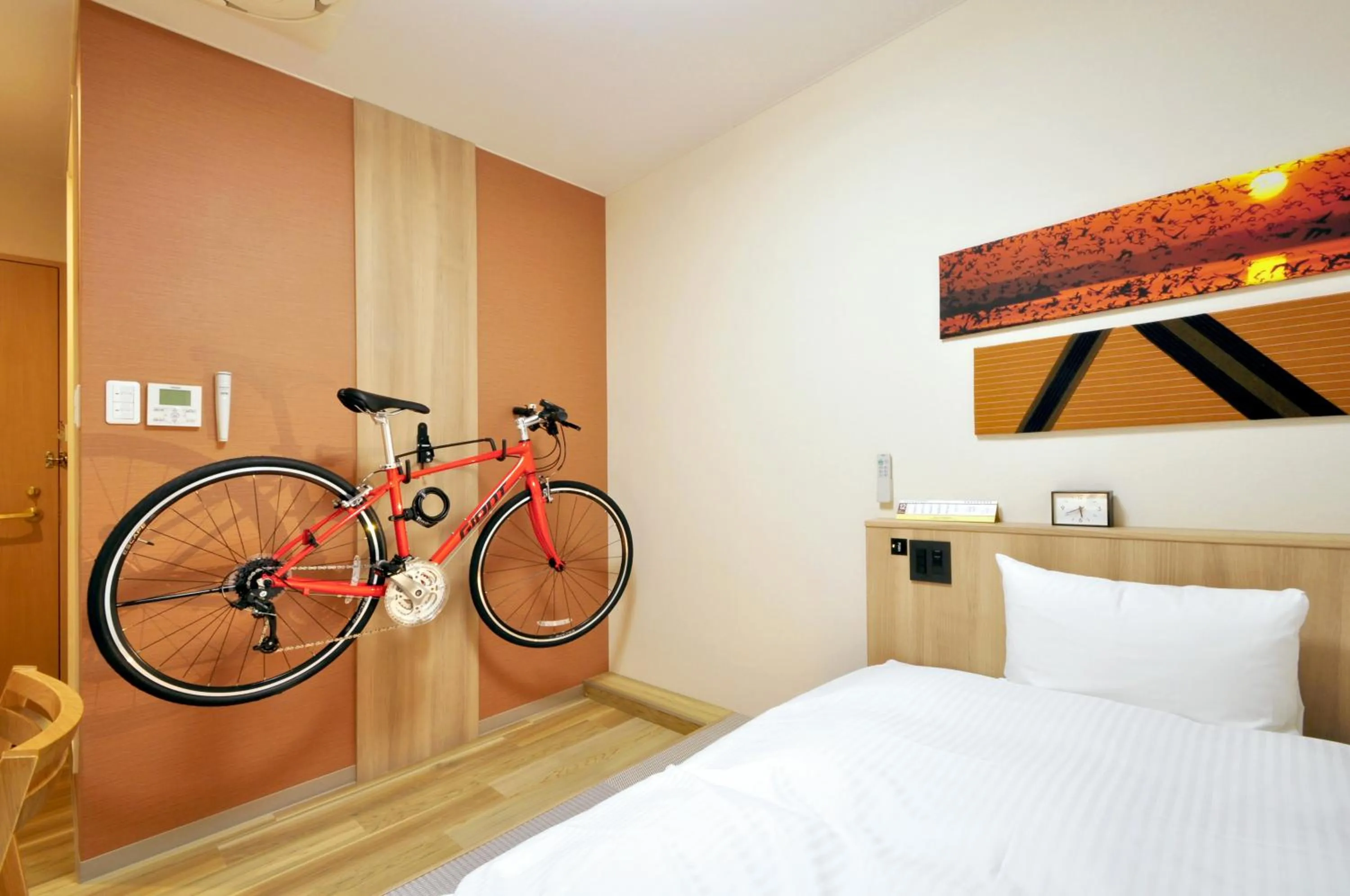 Photo of the whole room, Bed in Annex Hotel Abe