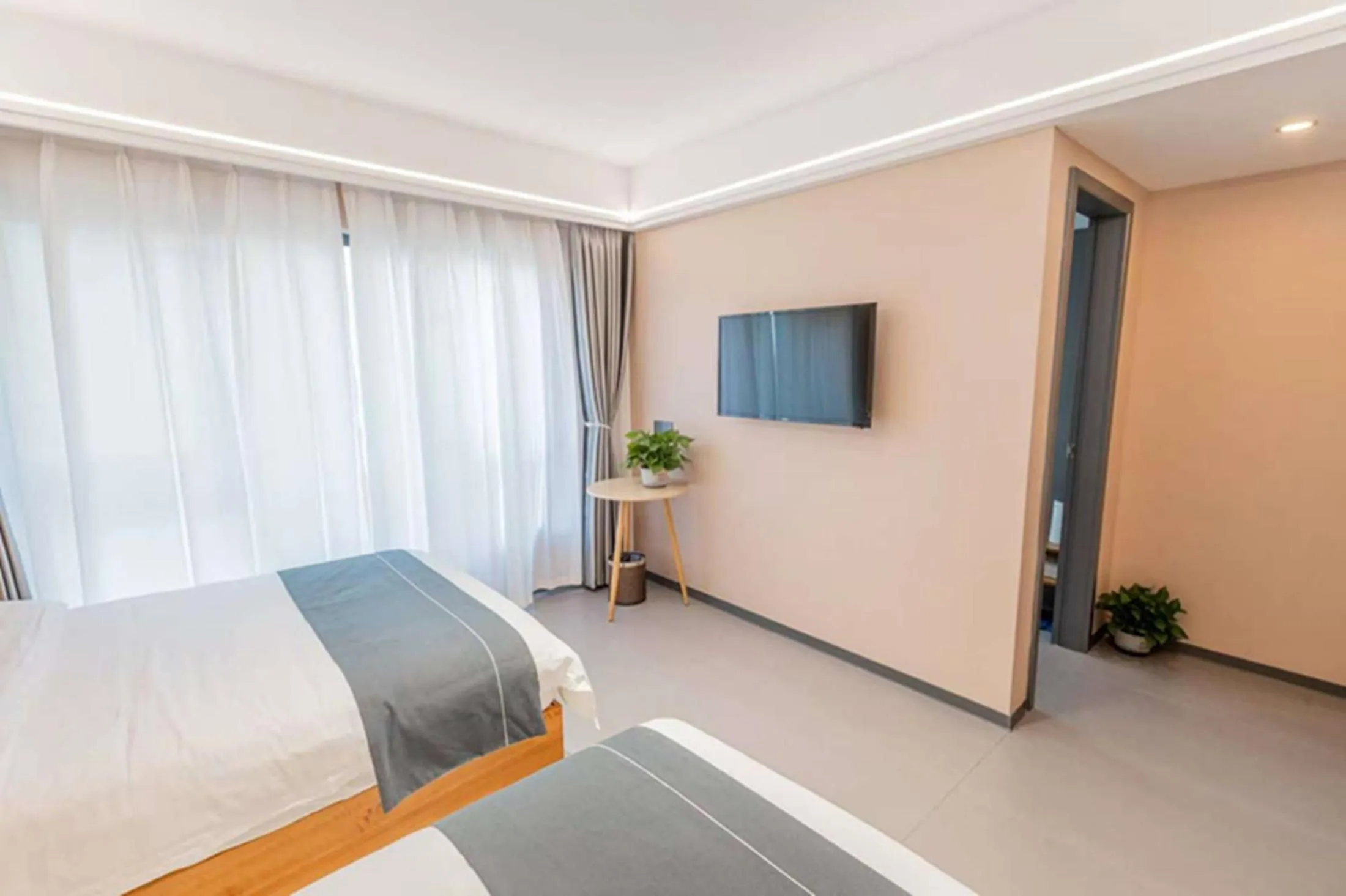 Photo of the whole room, Bed in Edinburgh Hostel