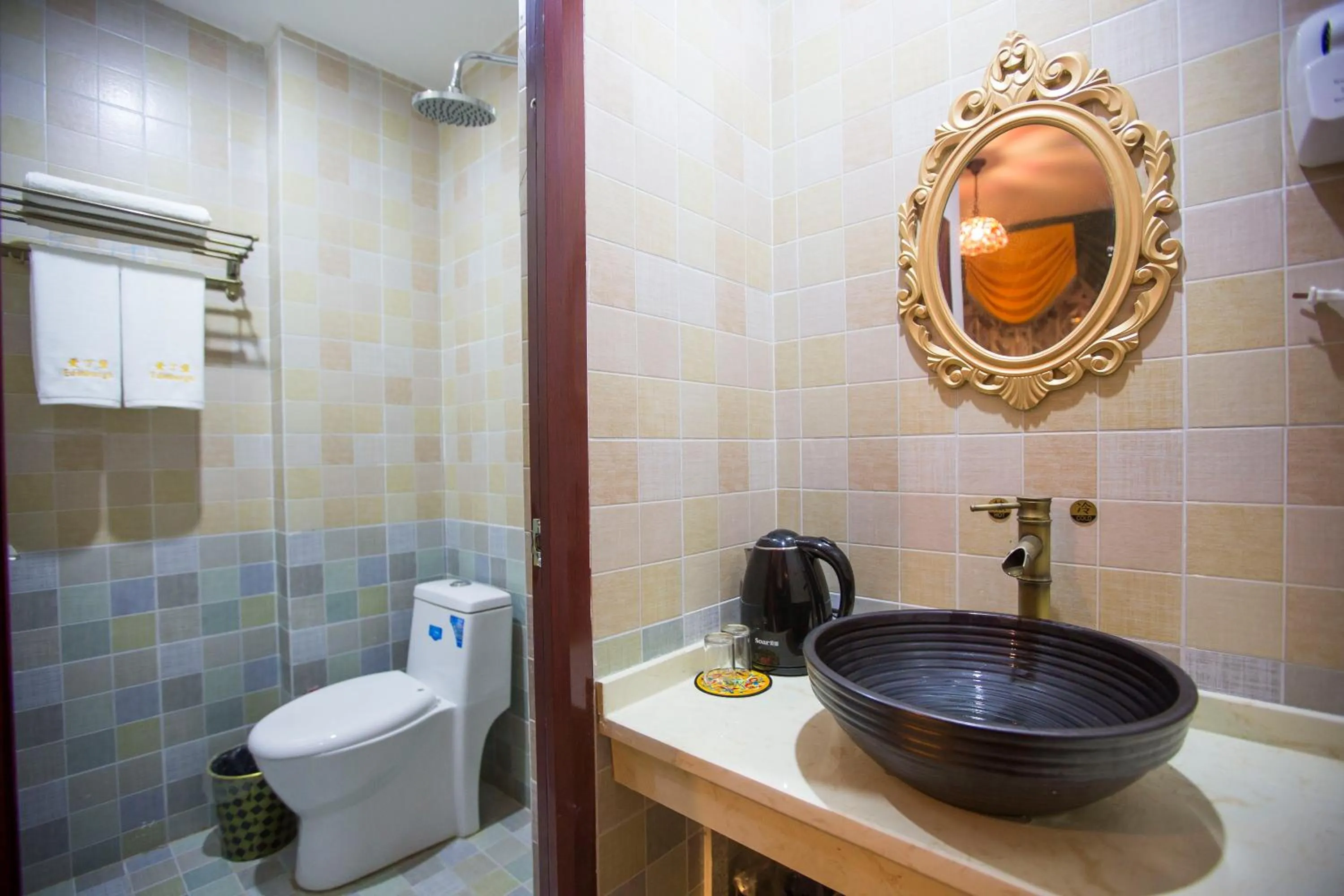 Shower in Edinburgh Hostel