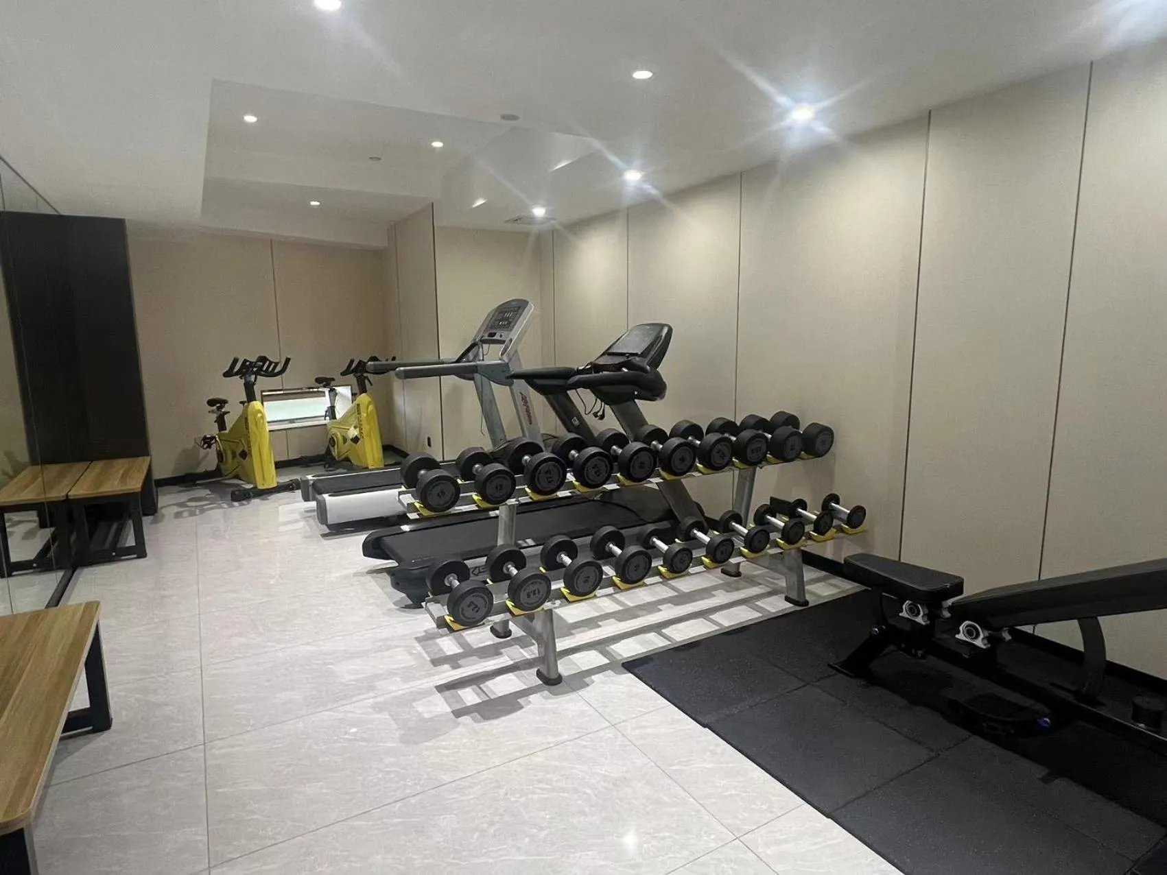 Fitness centre/facilities in Yueda Financial City International Hotel