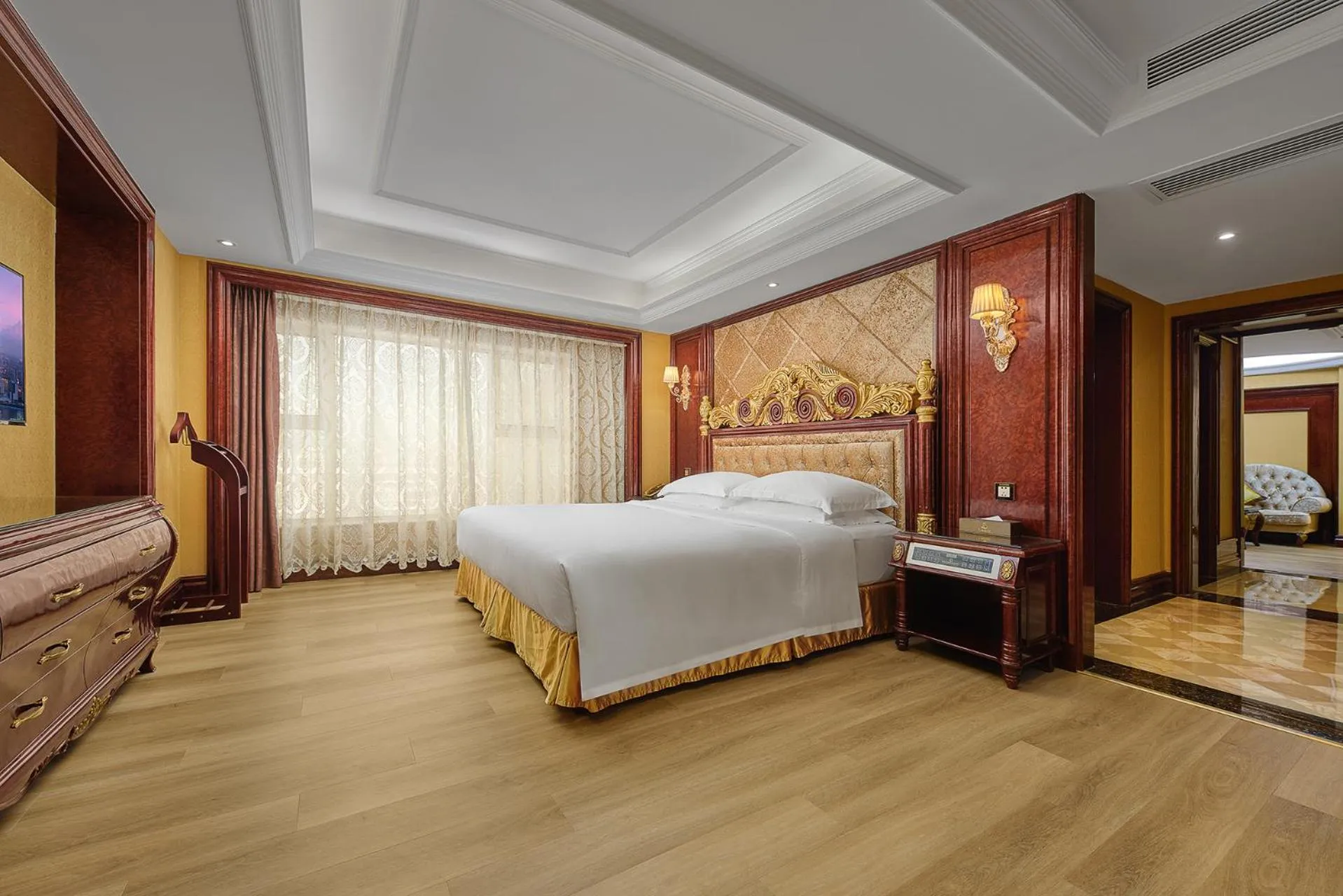 Photo of the whole room, Bed in Yueda Financial City International Hotel