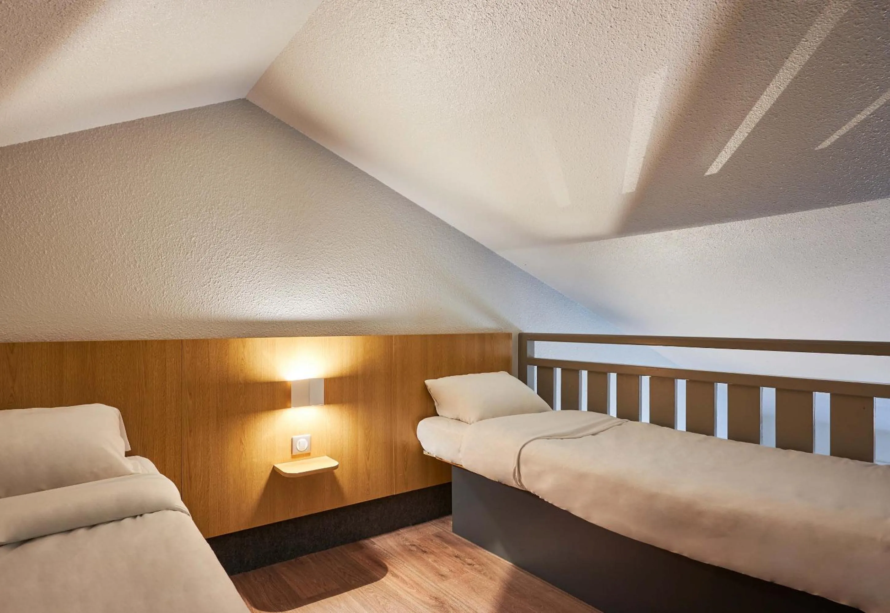 Bedroom, Bed in B&B HOTEL Cherbourg