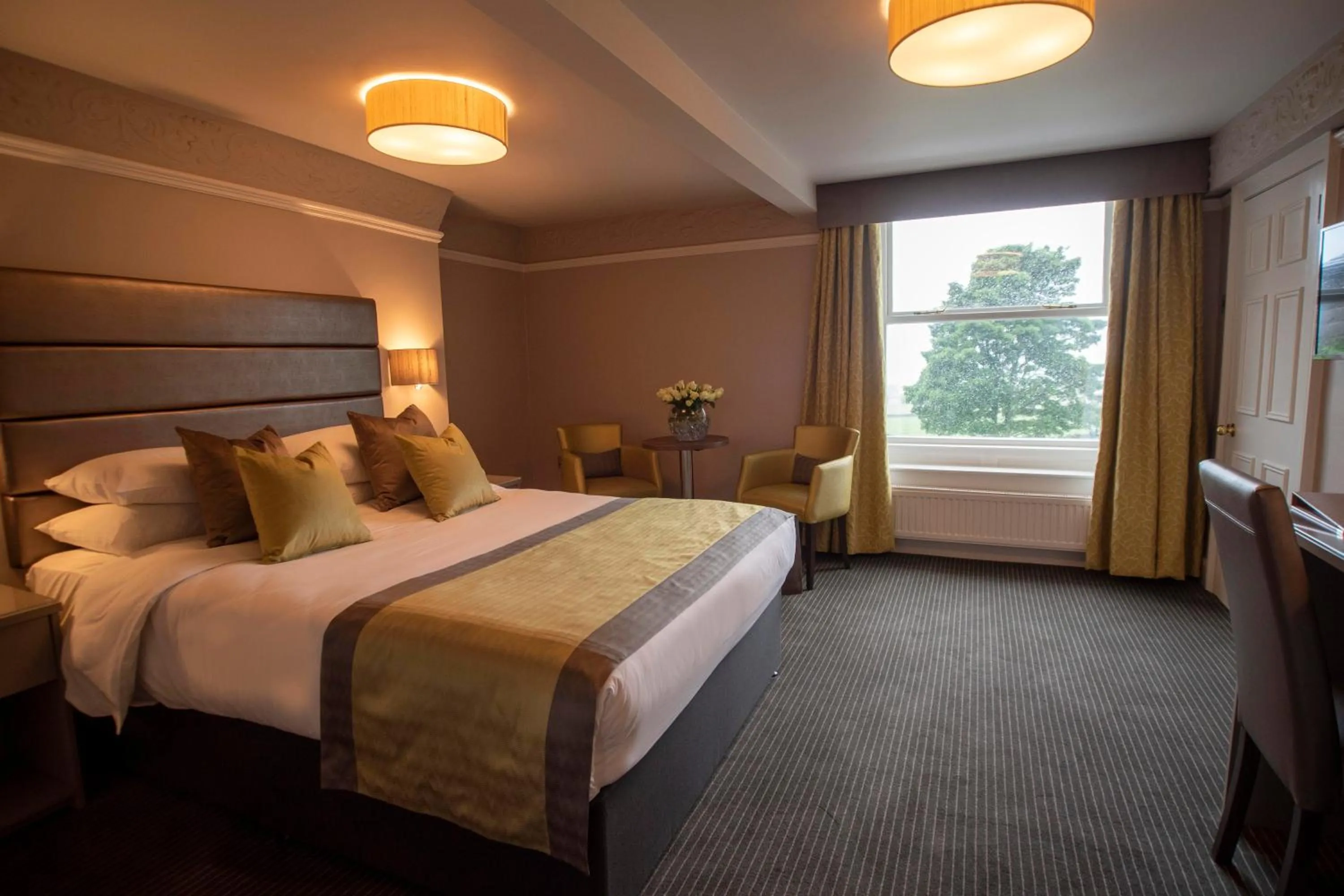 Photo of the whole room, Bed in Cubley Hall