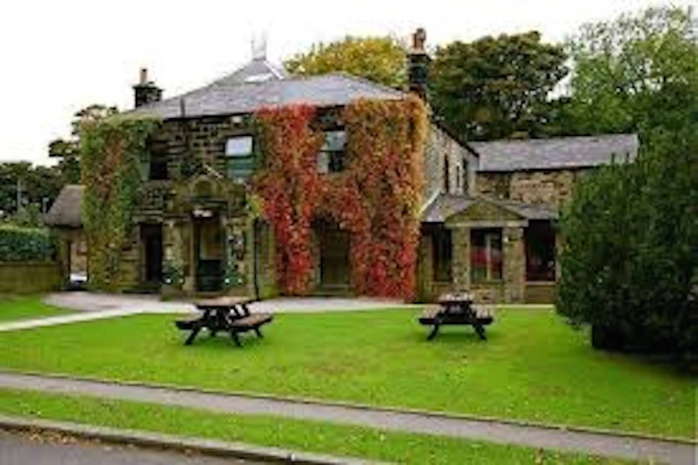 Facade/entrance in Cubley Hall