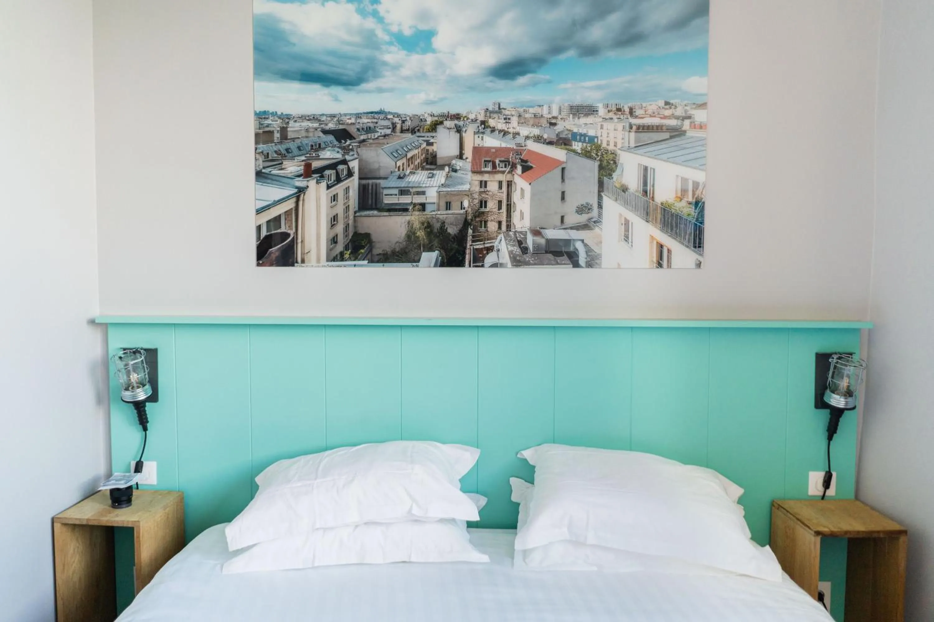 Bed in The People Paris Belleville